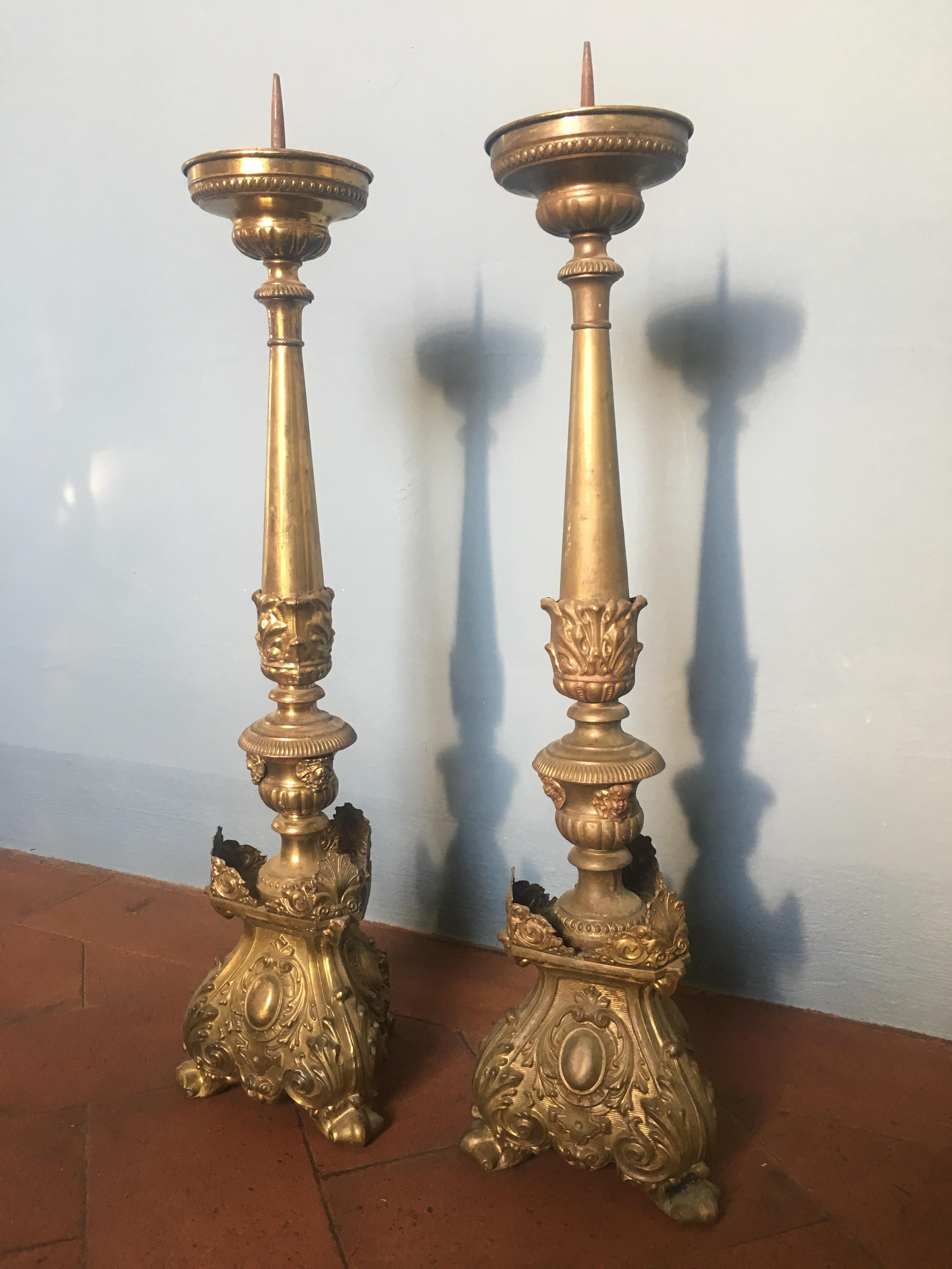 19th Century Pair of Italian Altar Brass Candleholder, 1890s In Good Condition In Prato, IT