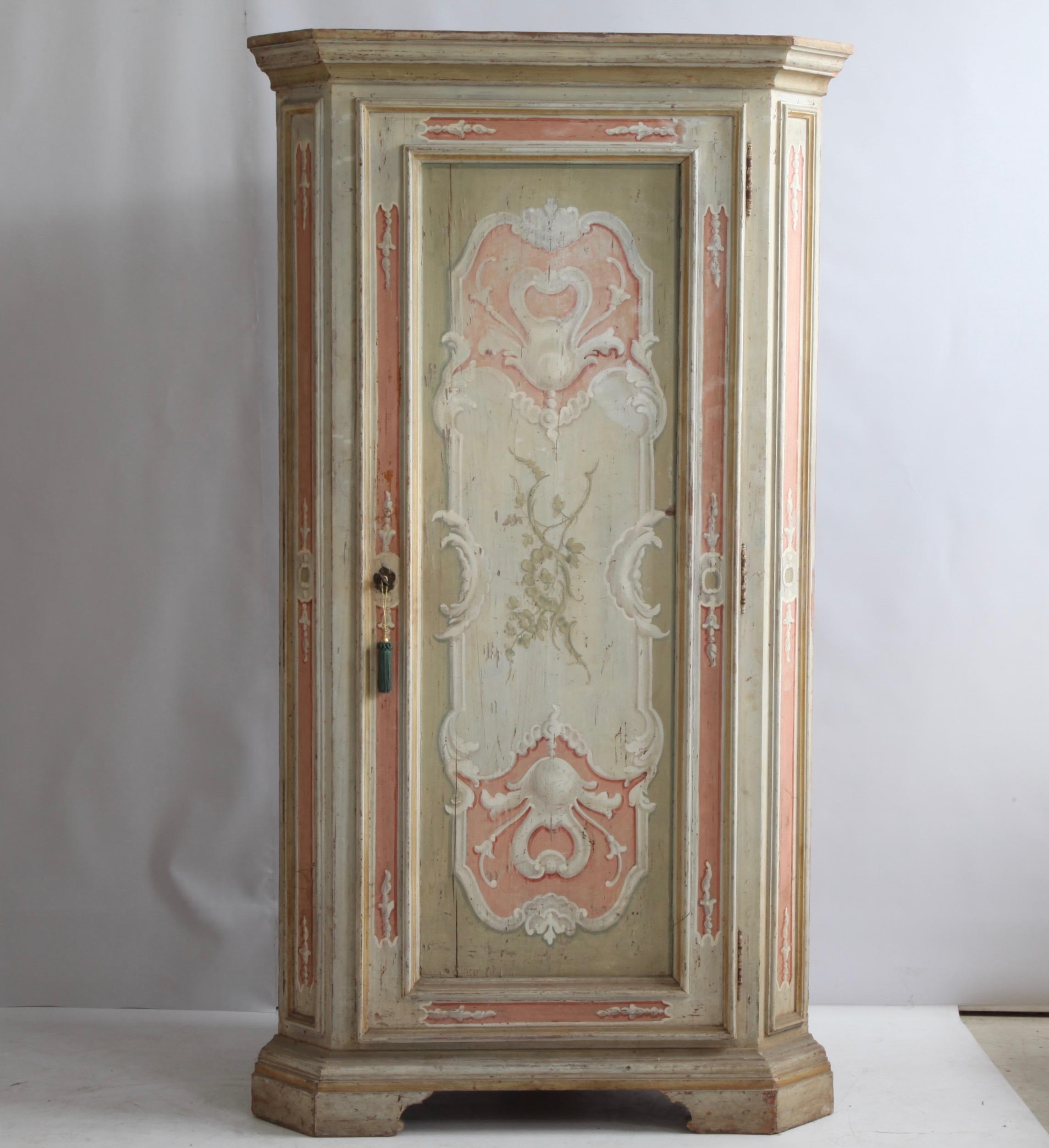  19th Century Italian Painted Corner Cabinets 7