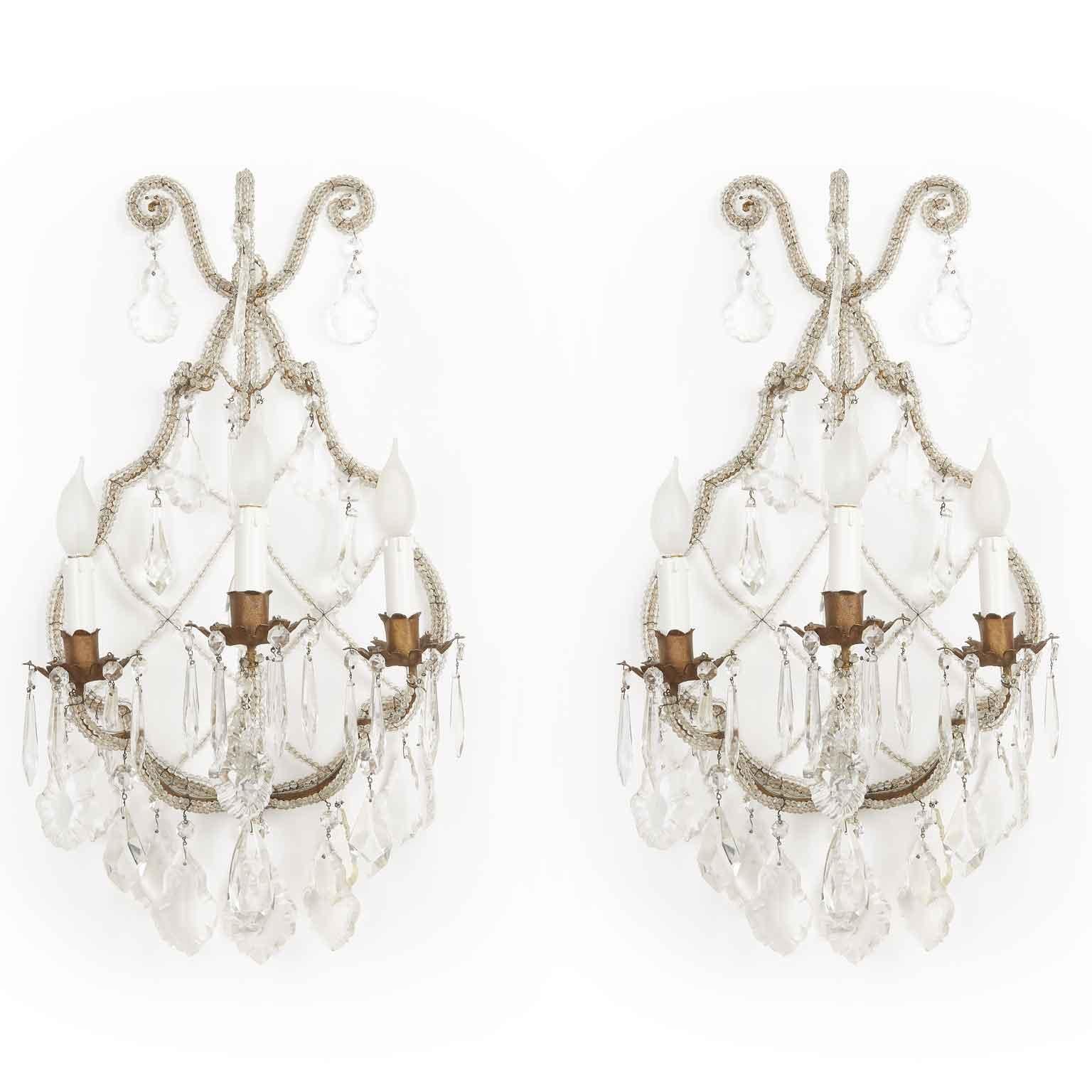 19th Century Pair of Italian Crystal Beaded Sconces Three-Light Wall Lights In Good Condition In Milan, IT