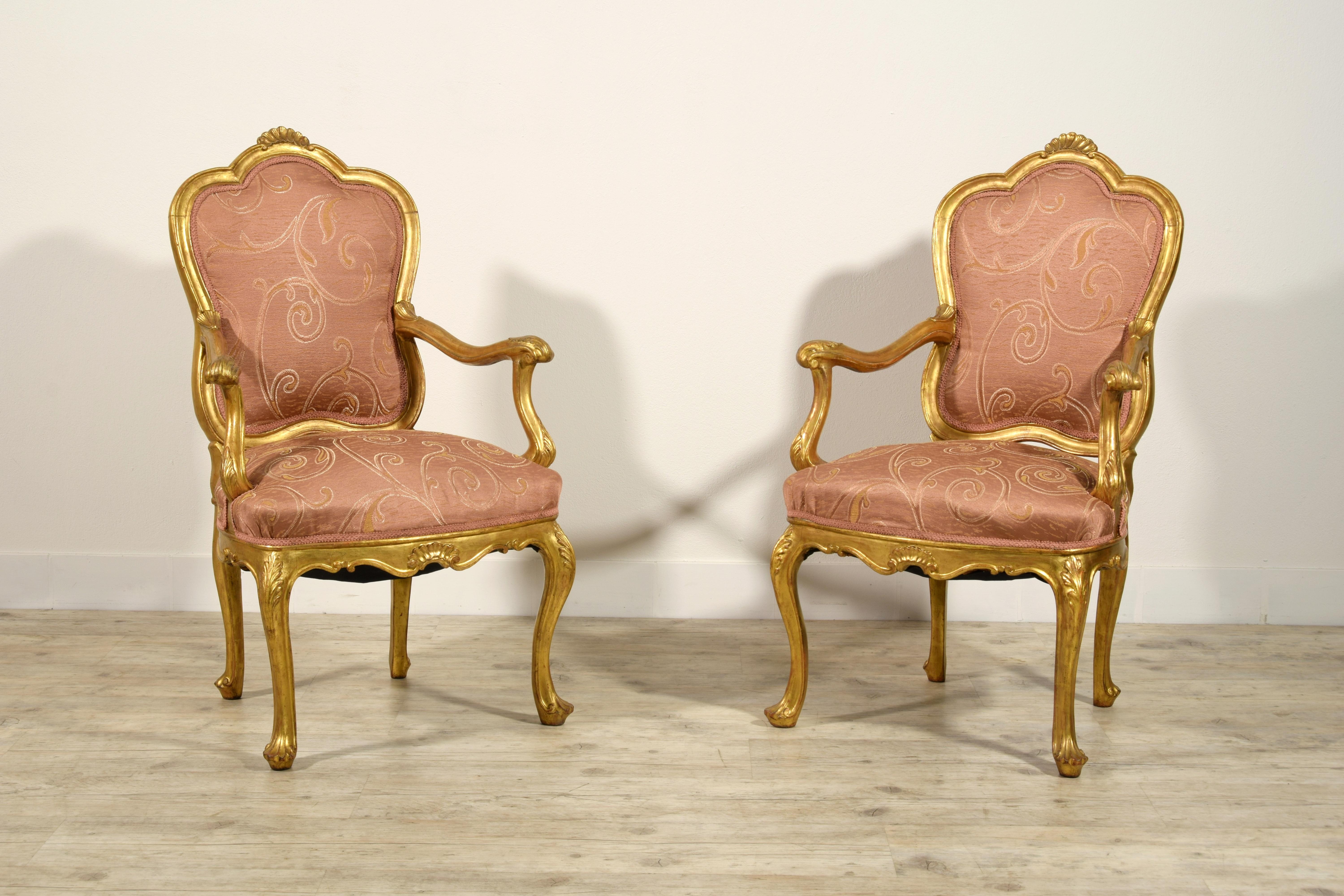 Louis XV 19th Century, Pair of Italian Giltwood Armchairs For Sale