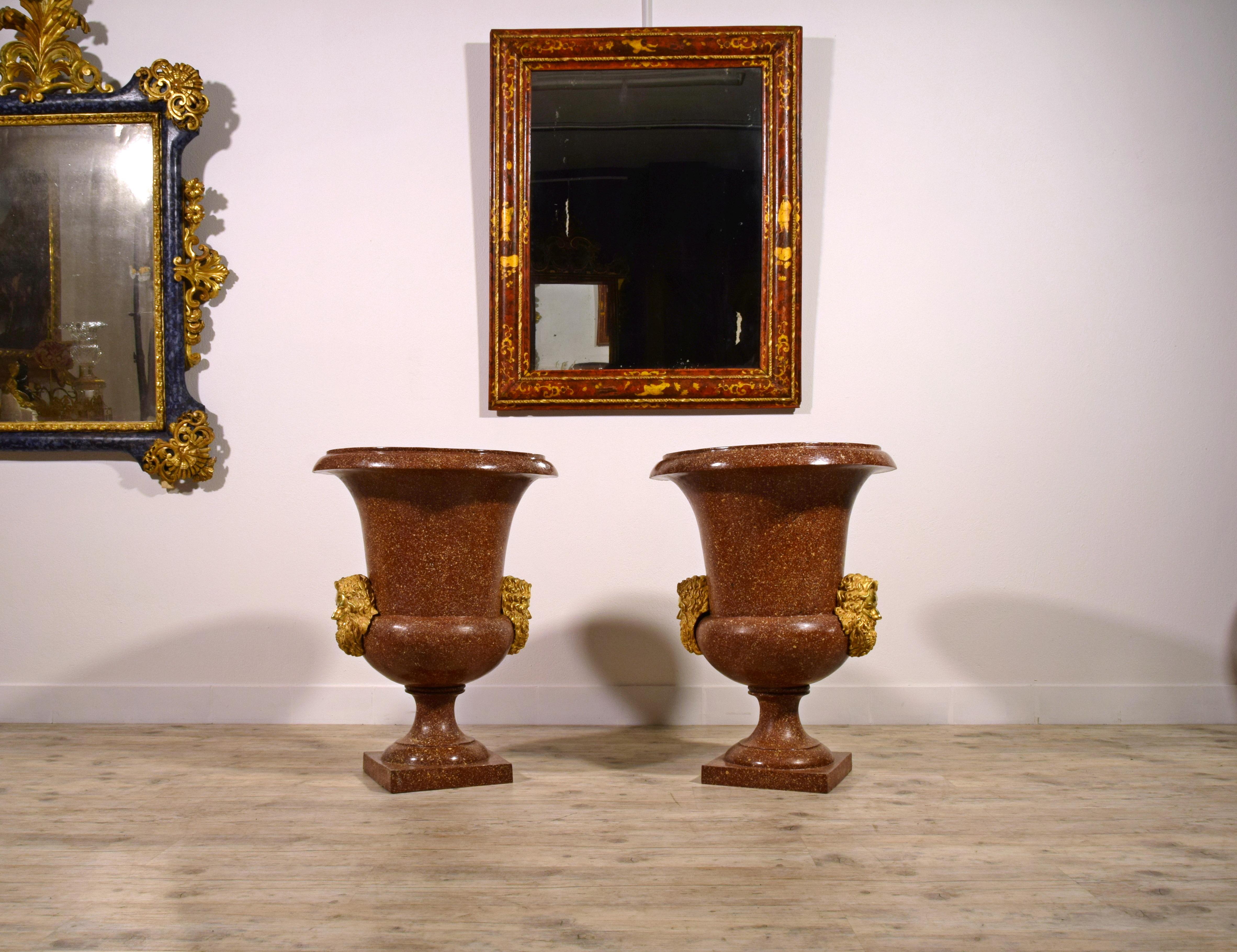 19th Century, Pair of Italian Lacquered Bronze Vases  For Sale 16
