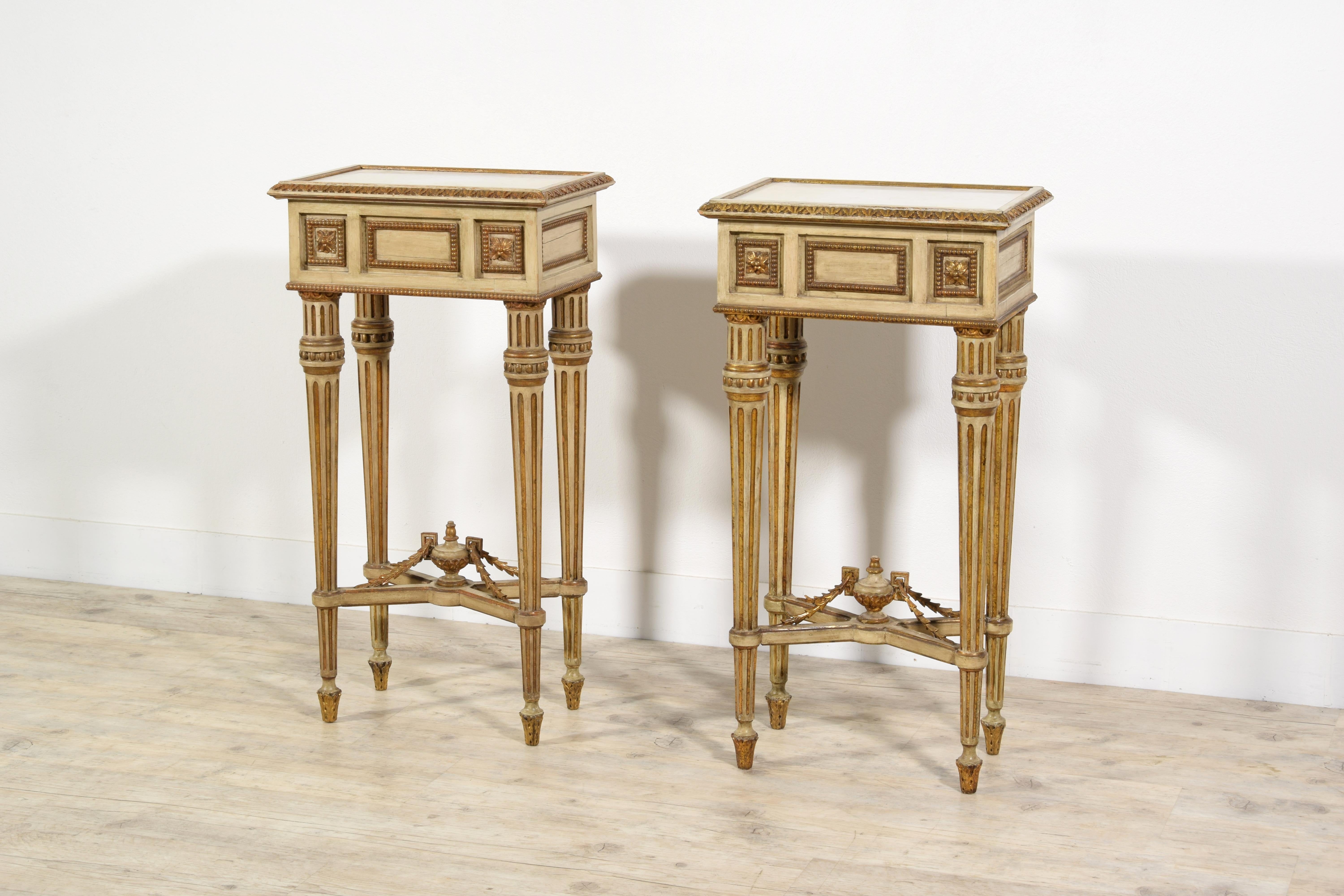 19th Century, Pair of Italian Louis XVI Style Lacquered Wood Central Tables  2
