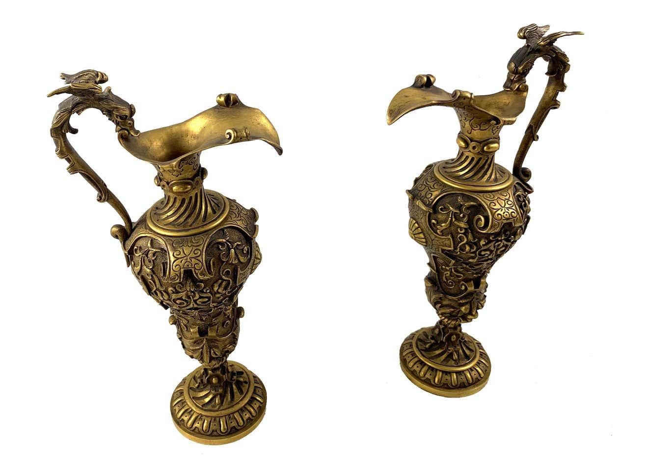 19th Century Pair of Italian Renaissance Revival Cast Gilt Bronze Ewers For Sale 8