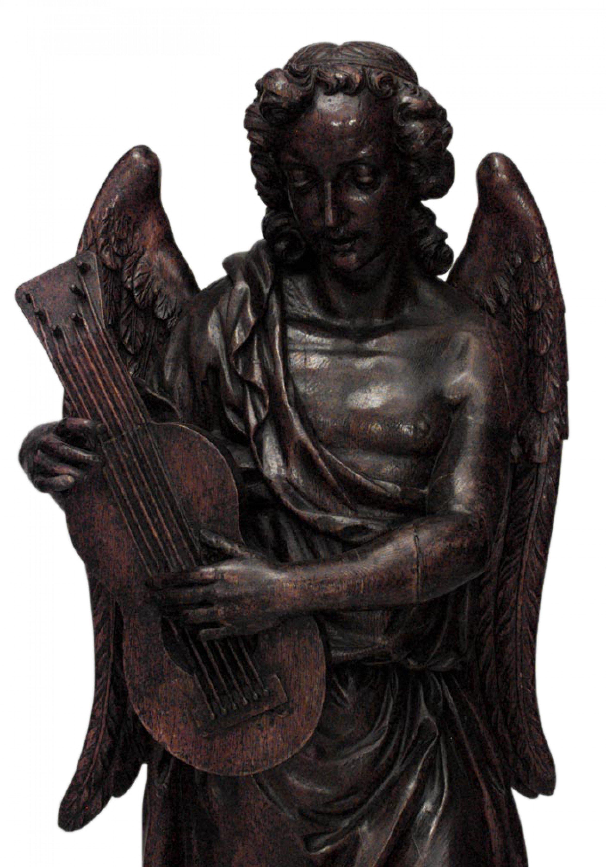 19th Century Pair of Italian Renaissance Revival Oak Angel Statues For Sale 2