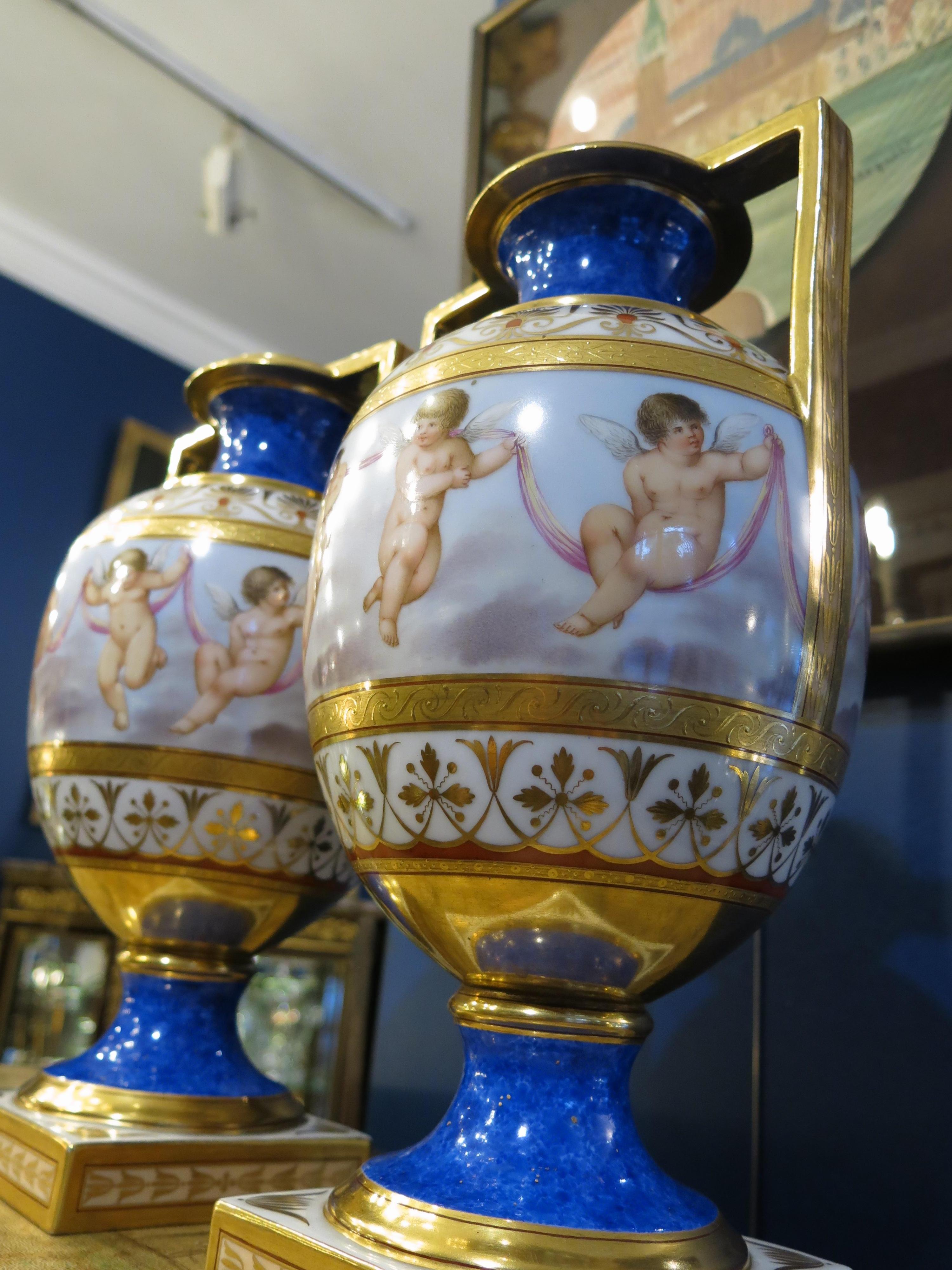 19th Century Pair of KPM Porcelain Vases In Good Condition In CABA, AR