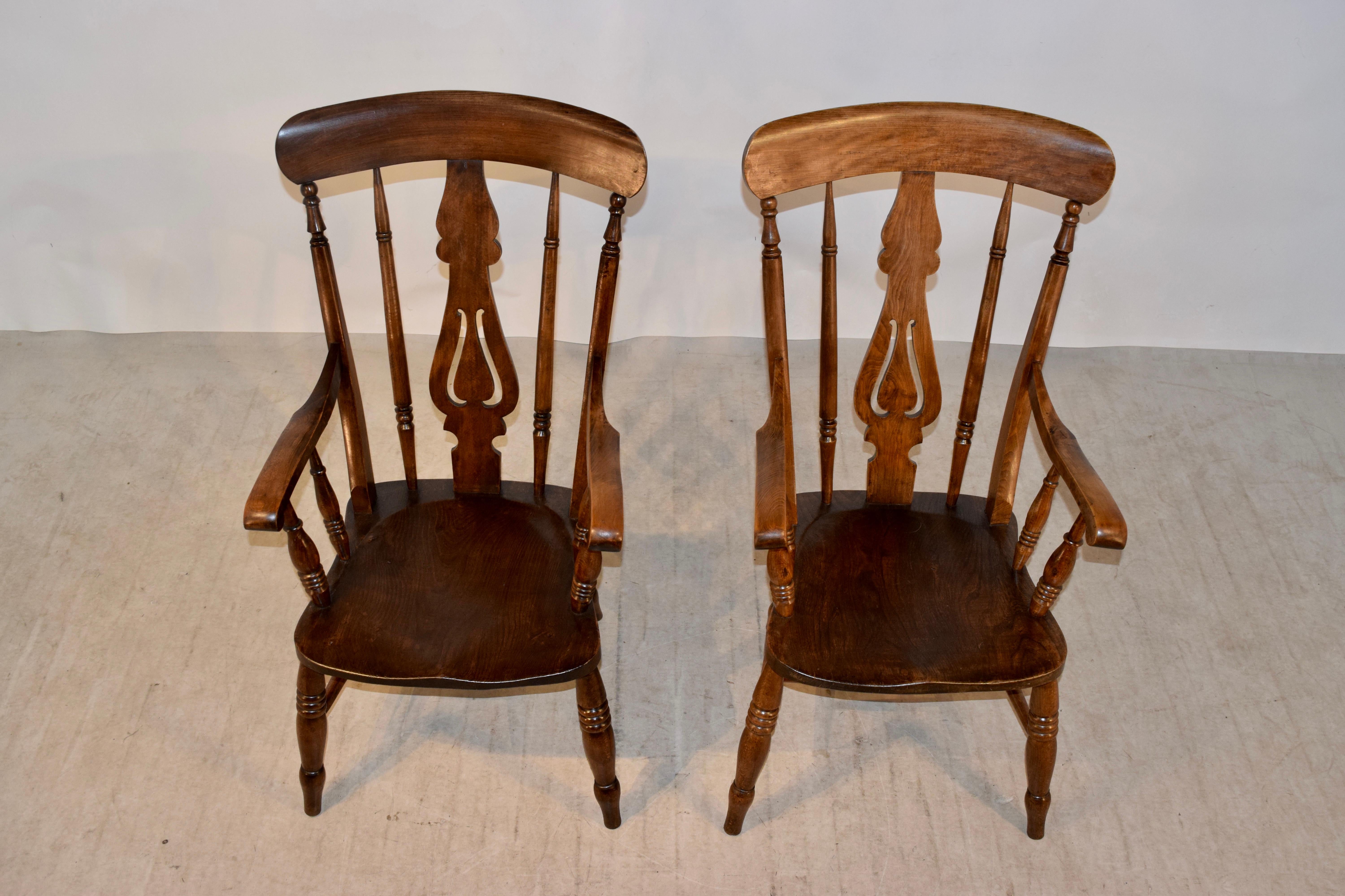 Siglo XIX Pareja de sillones con respaldo de escalera de Lancashire Olmo en venta