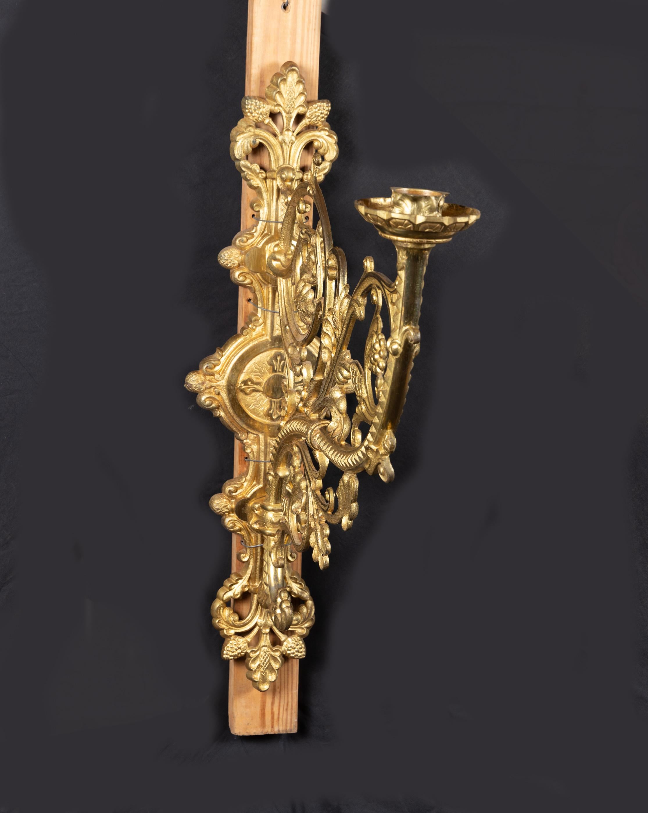 19. Jahrhundert Paar große Belle-Epoque-Wandleuchter (Bronze) im Angebot