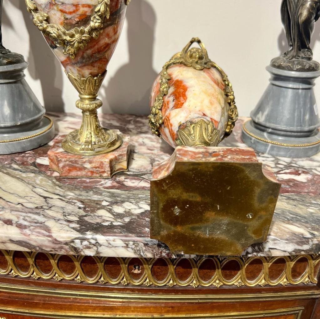 19th Century Pair of Large Cassolettes with Mascarons in Violet Breccia Marble For Sale 2