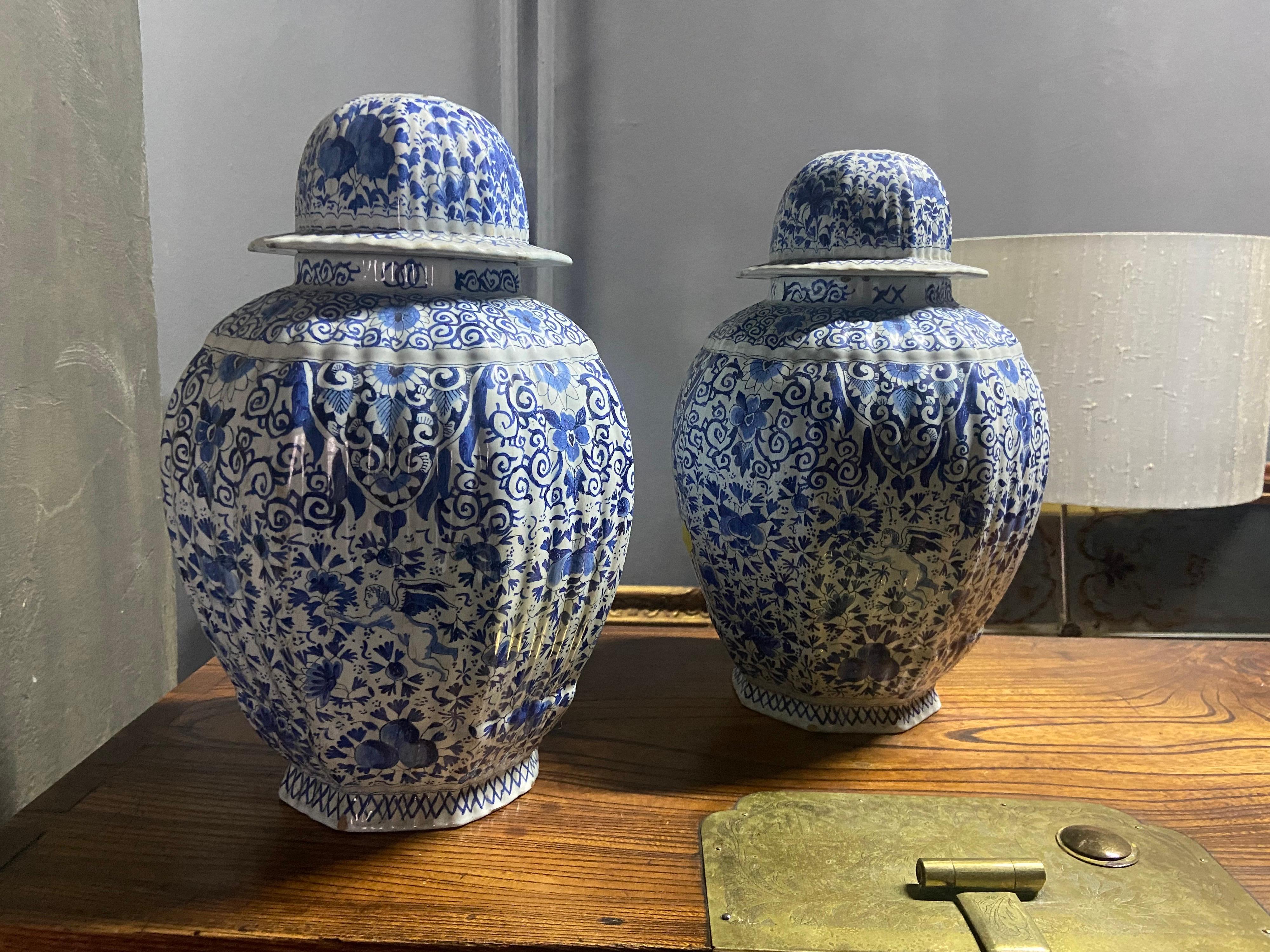 19th Century Pair of Large Delft Jars in White and Blue Floral Decoration In Good Condition In Sofia, BG