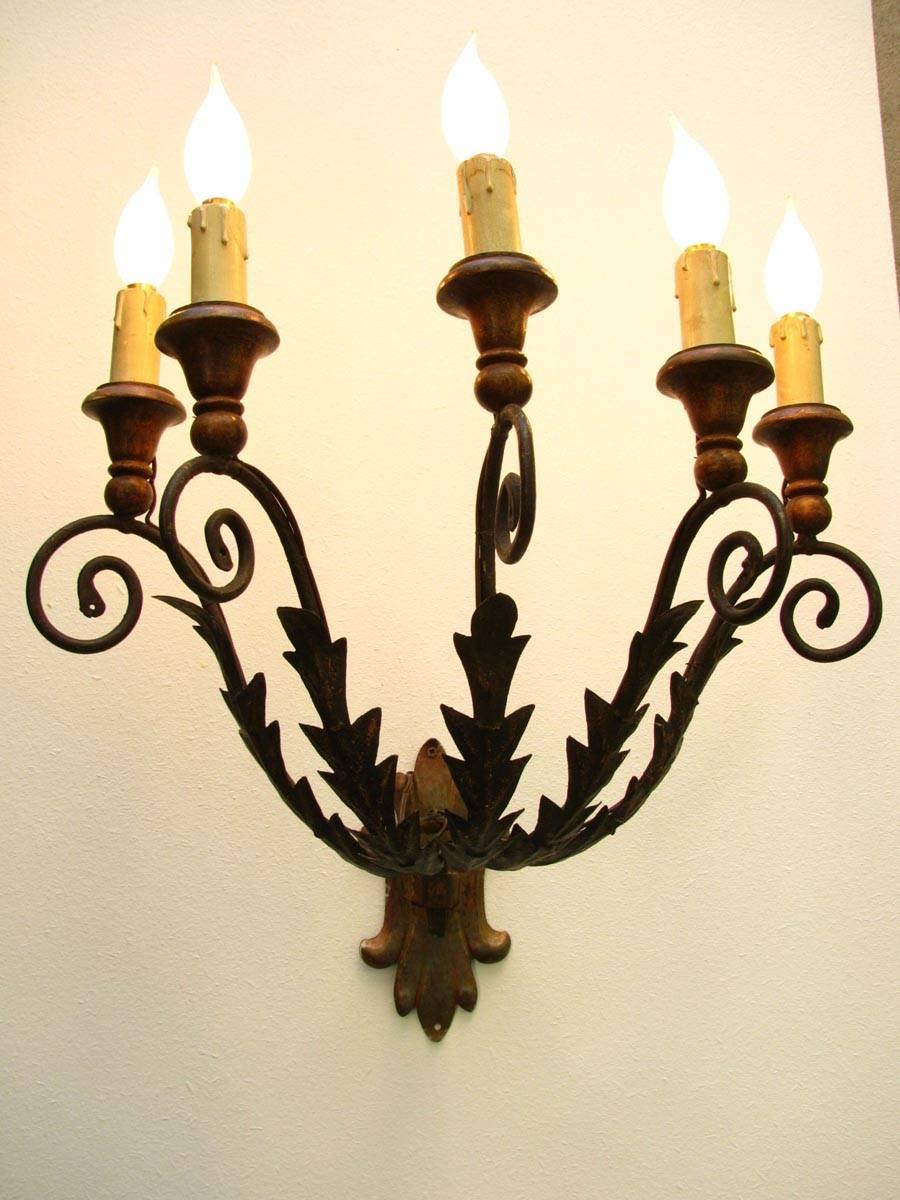 Turned 19th Century Pair of Large Italian Leafted Iron Five-Light Sconces From Tuscany For Sale