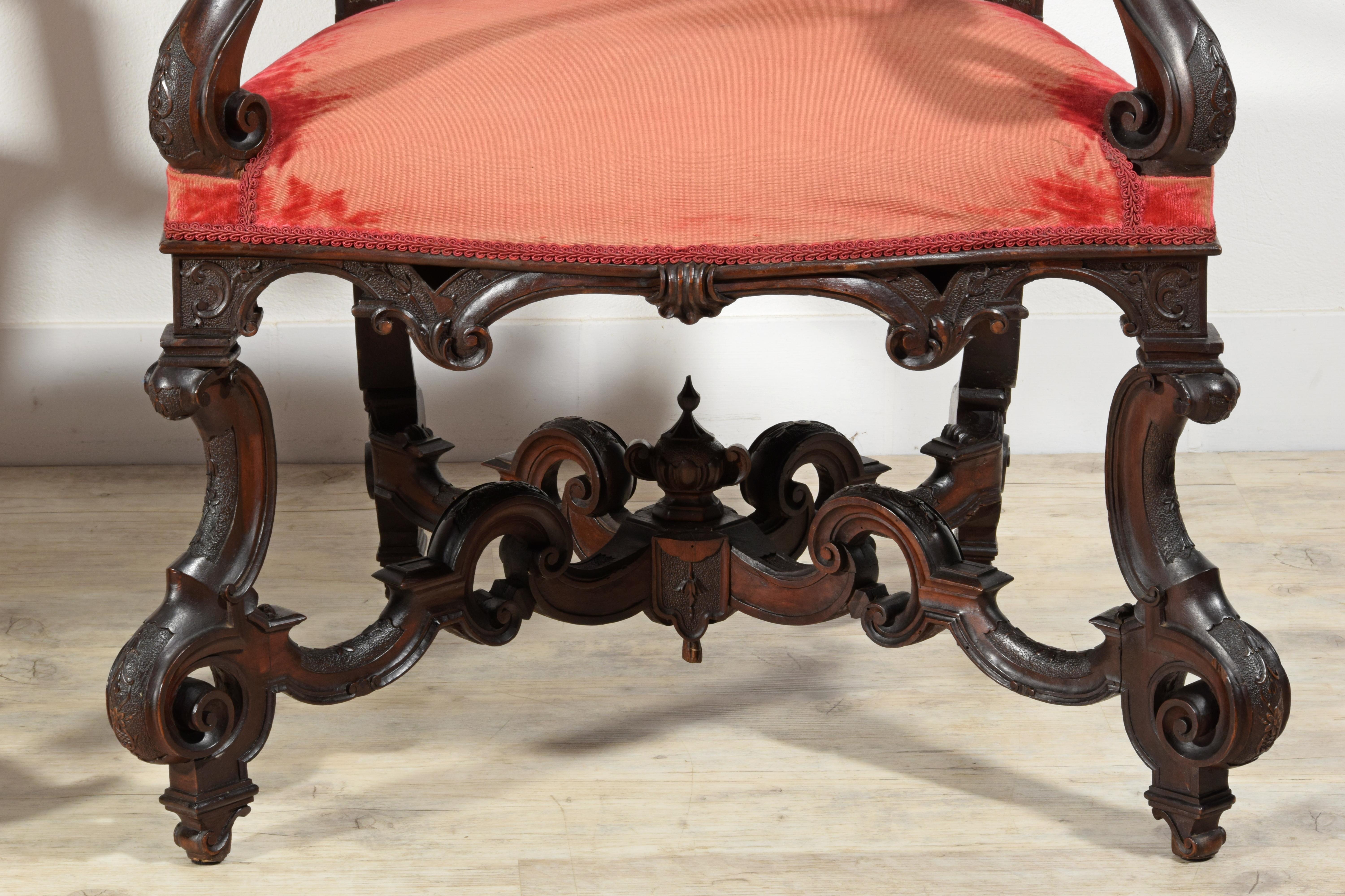 19th Century Pair of Large Venetian Wood Armchairs For Sale 9