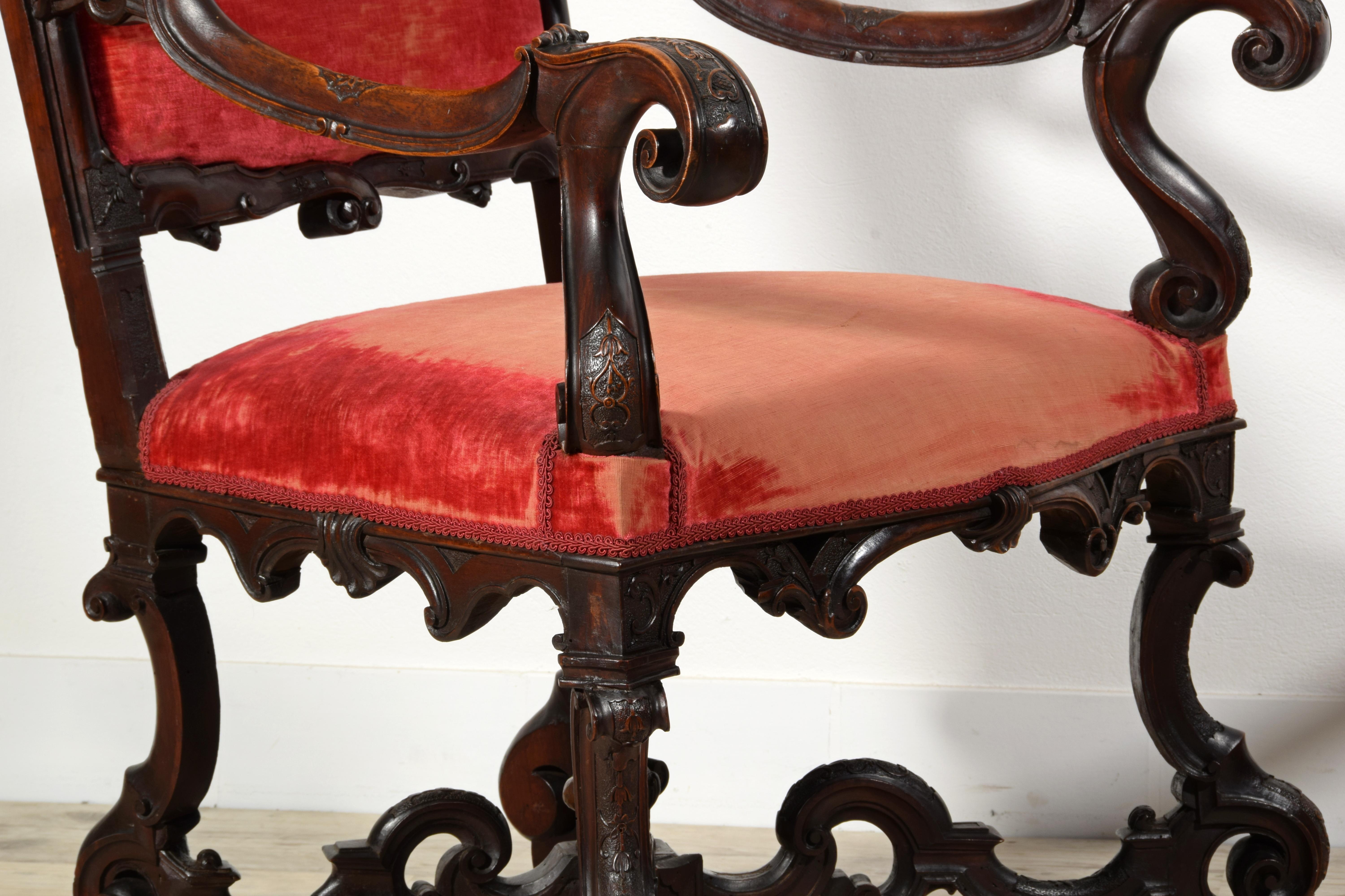 19th Century Pair of Large Venetian Wood Armchairs For Sale 15