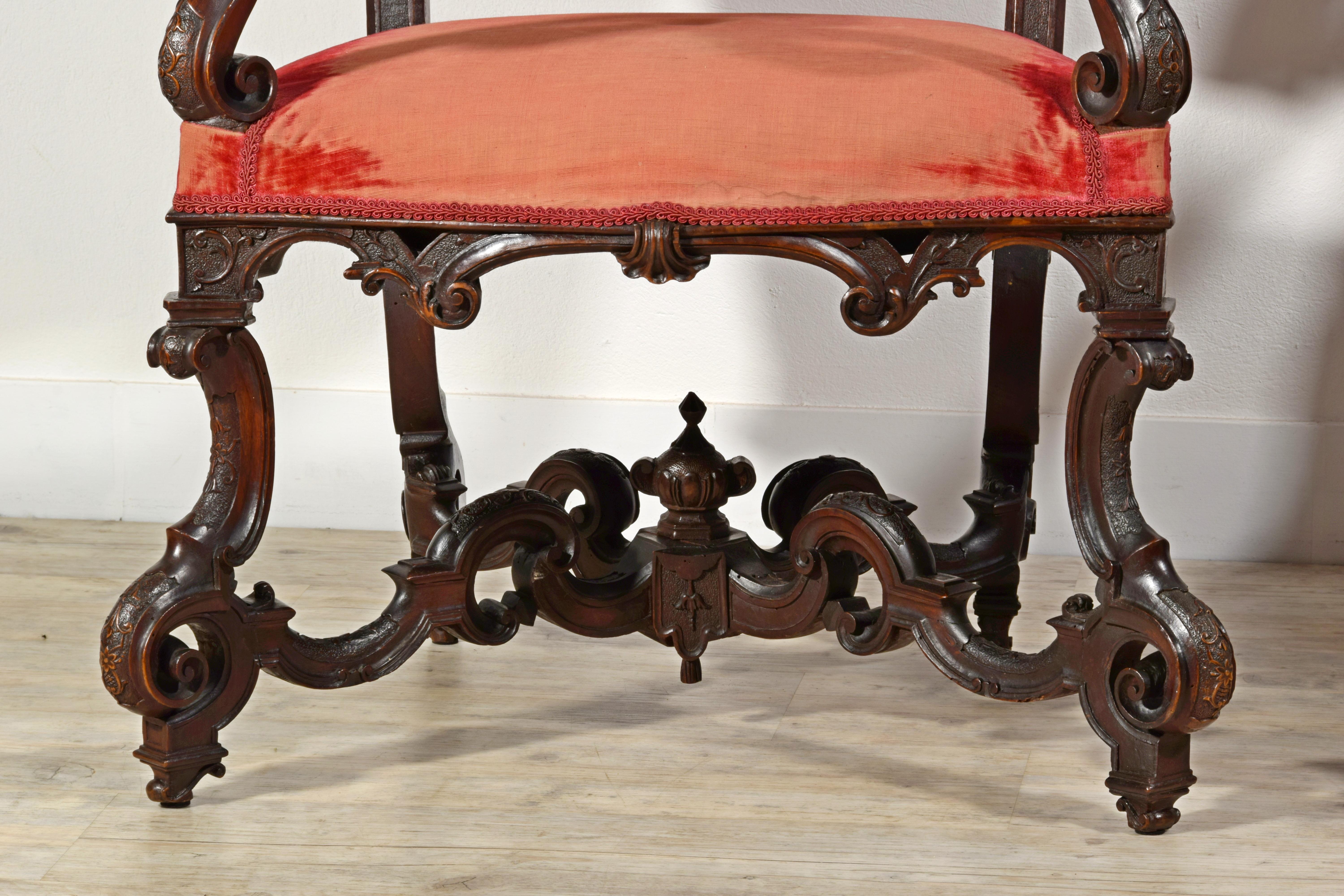 19th Century Pair of Large Venetian Wood Armchairs For Sale 4