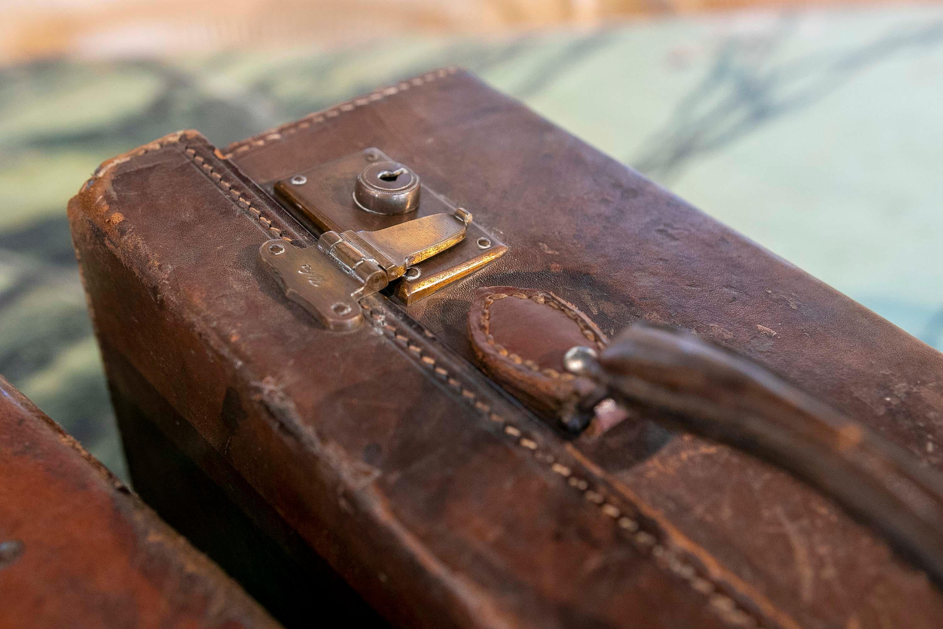 19th Century Pair of Leather Travelling Suitcases with Bronze Initials 11