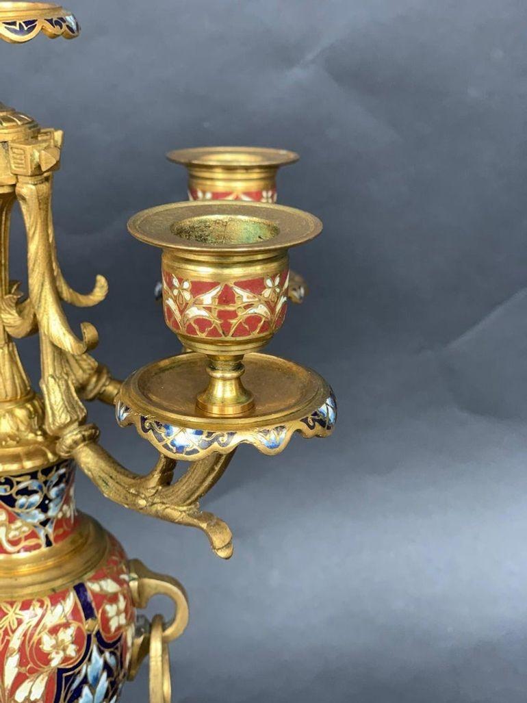 Coppia di candelabri Champlevé Luigi XV del XIX secolo in vendita 1