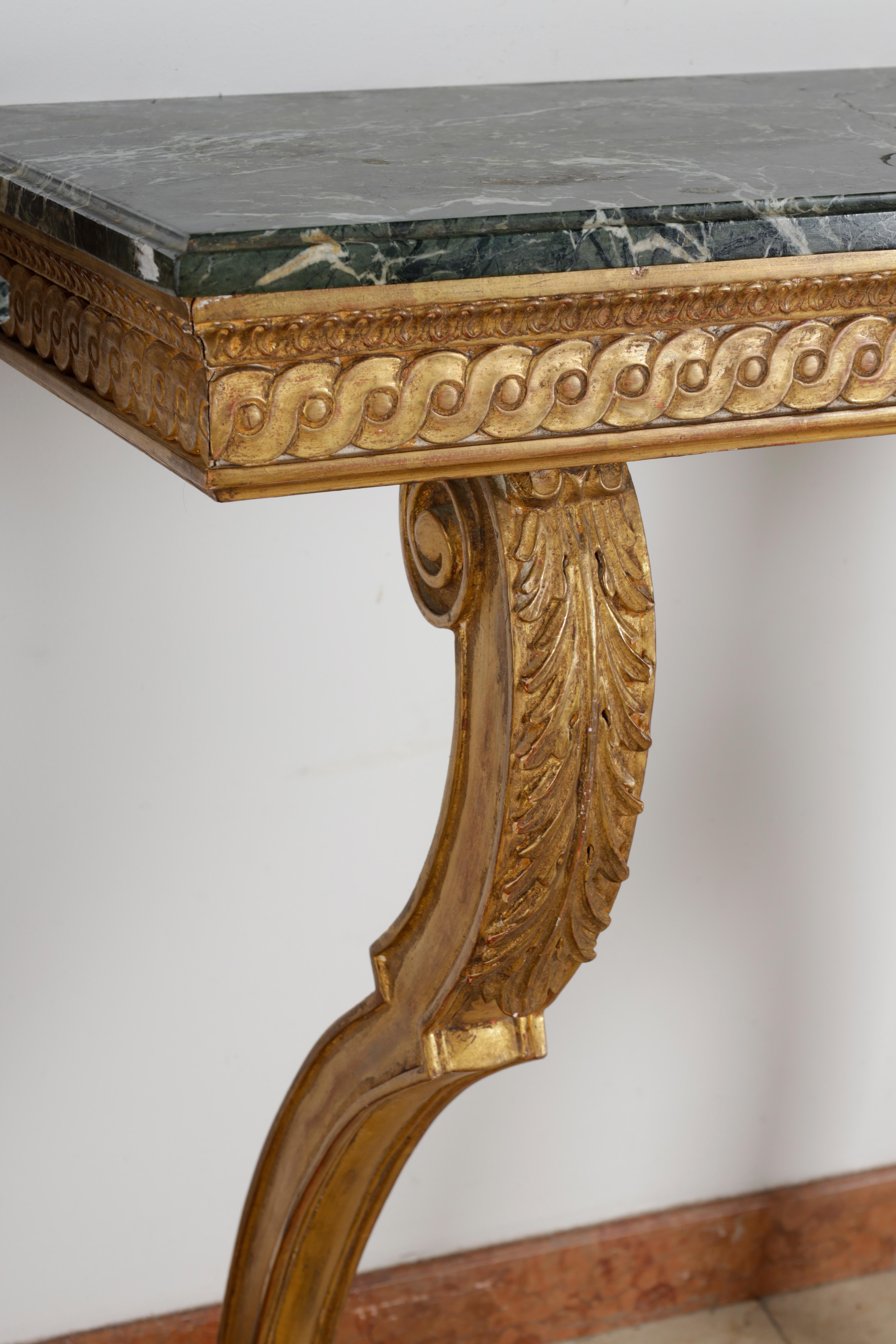 19. Jahrhundert Paar vergoldete Konsolentische im Louis-XVI-Stil. im Zustand „Gut“ im Angebot in Vienna, AT