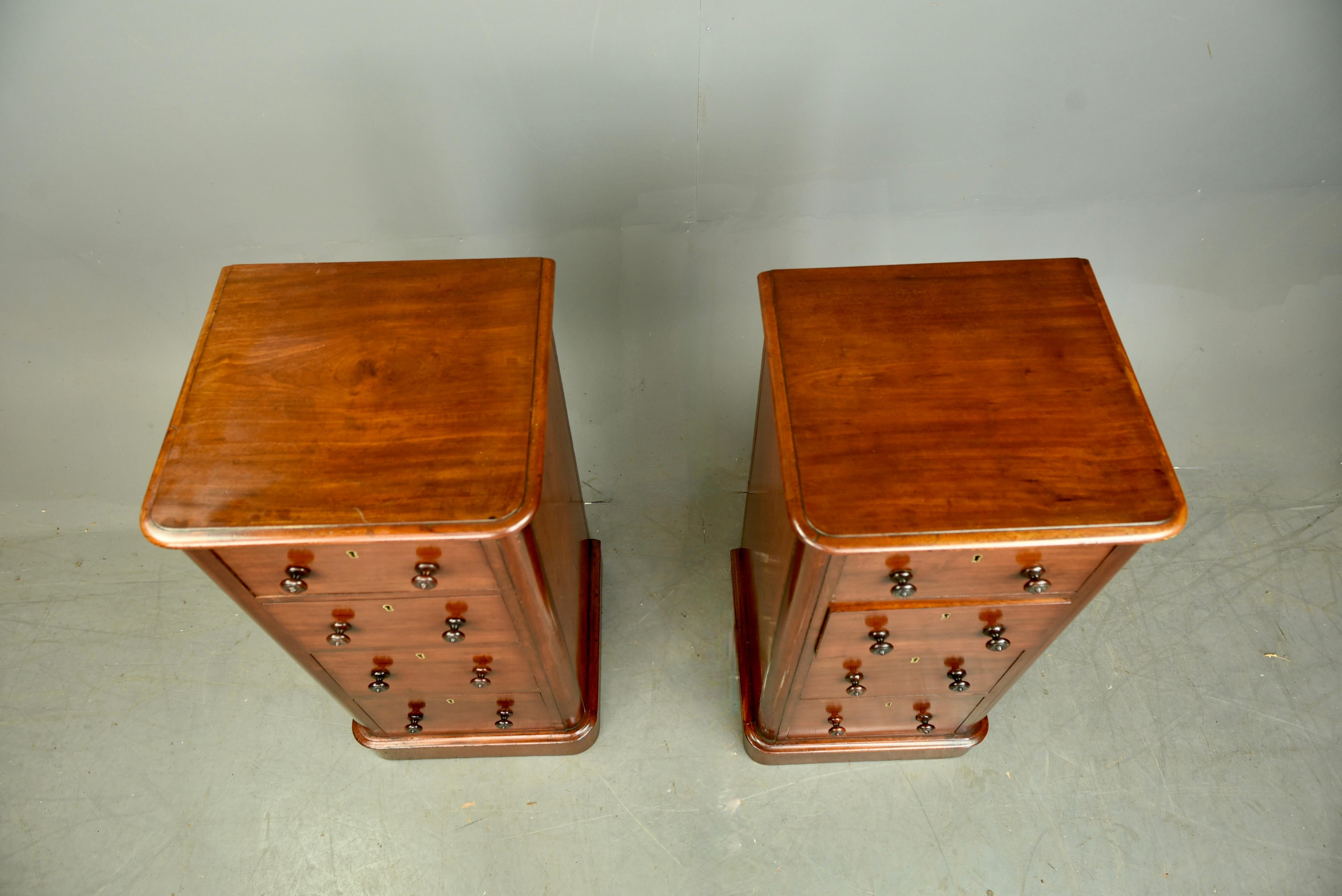 19th Century 19th century pair of mahogany bedside chests of drawers  For Sale