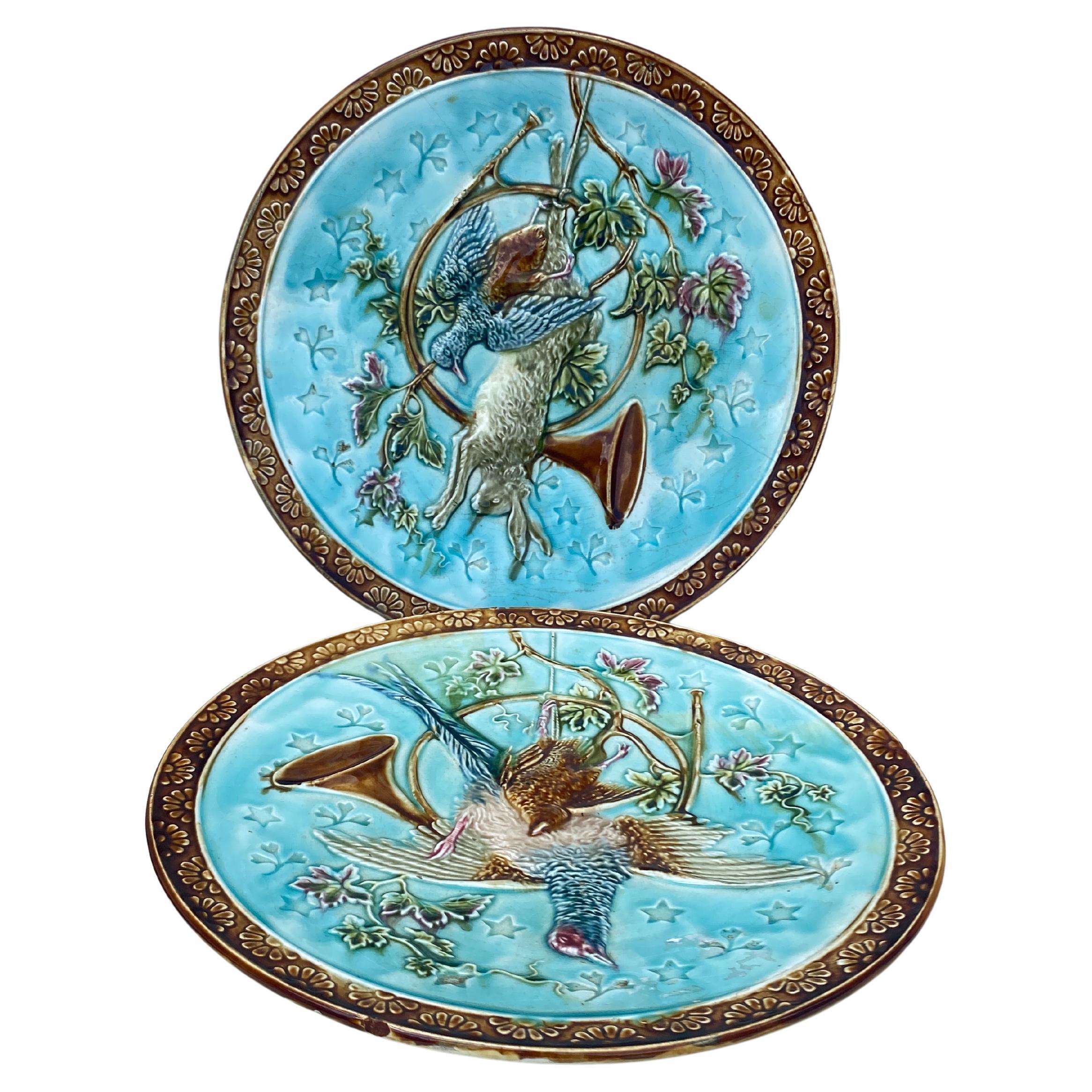 19th Century Pair of Majolica Hunting Trophies Platters Onnaing