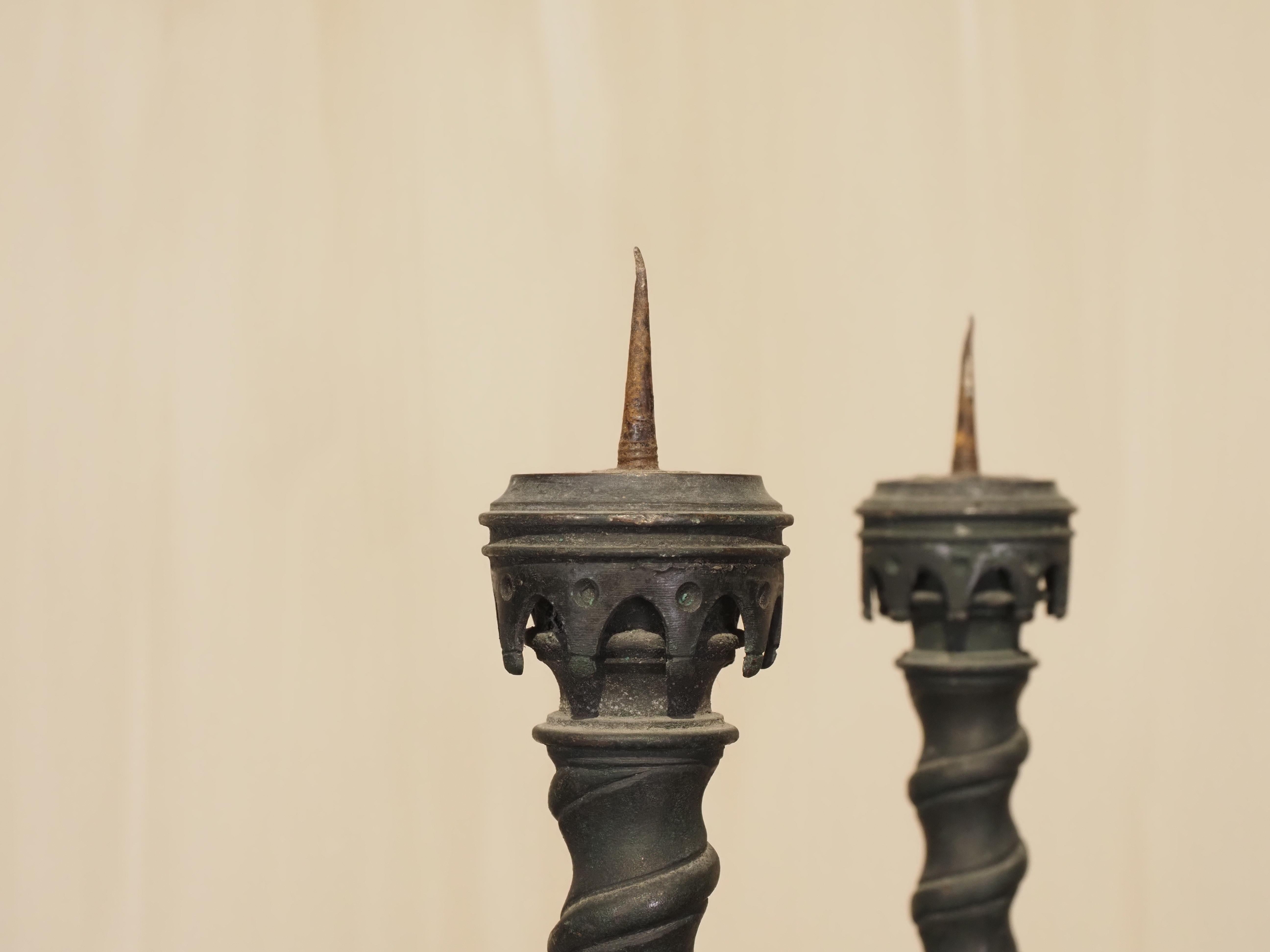 19th Century pair of Neo-Gothic candlesticks For Sale 5