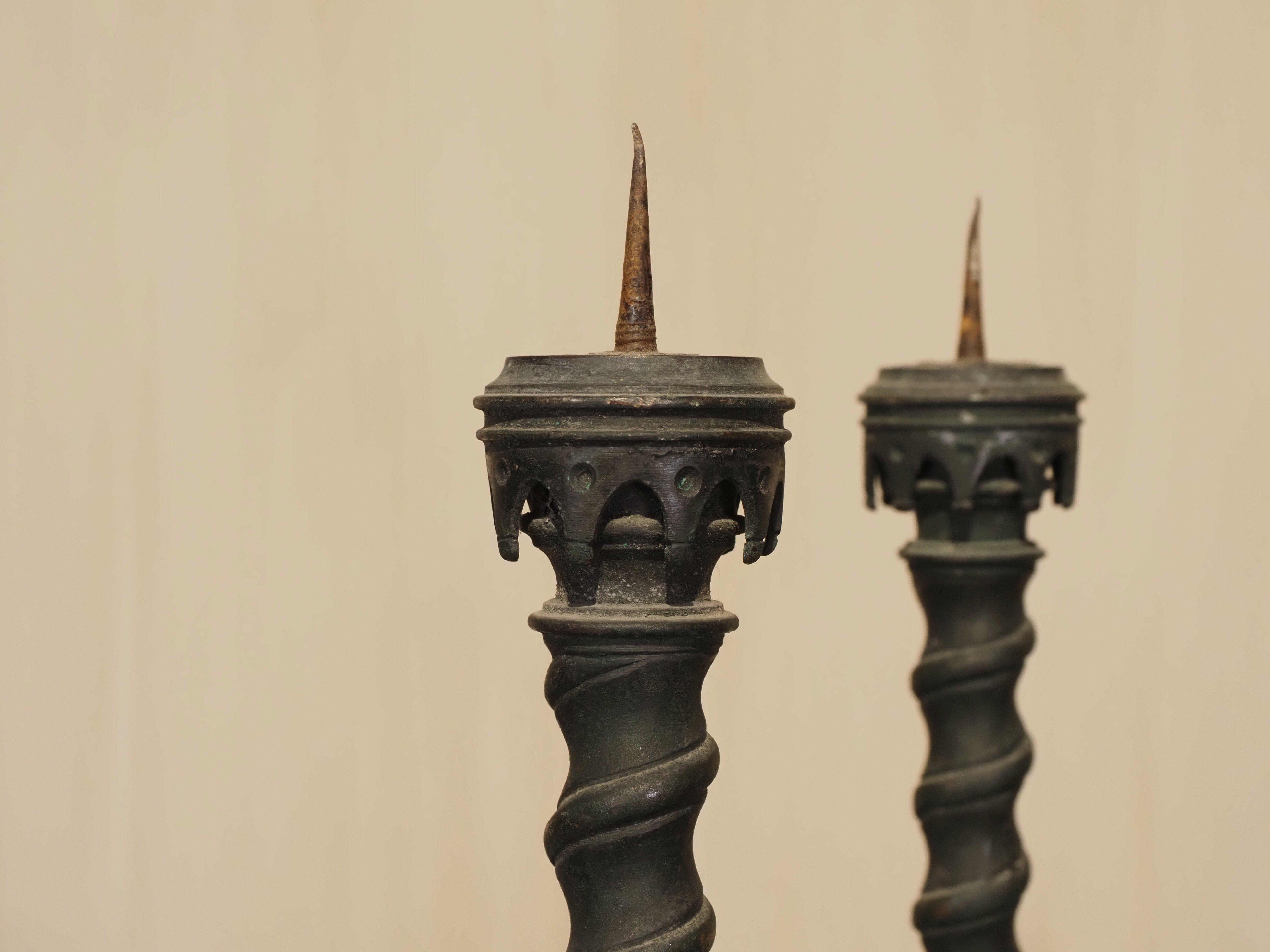 19th Century pair of Neo-Gothic candlesticks For Sale 6