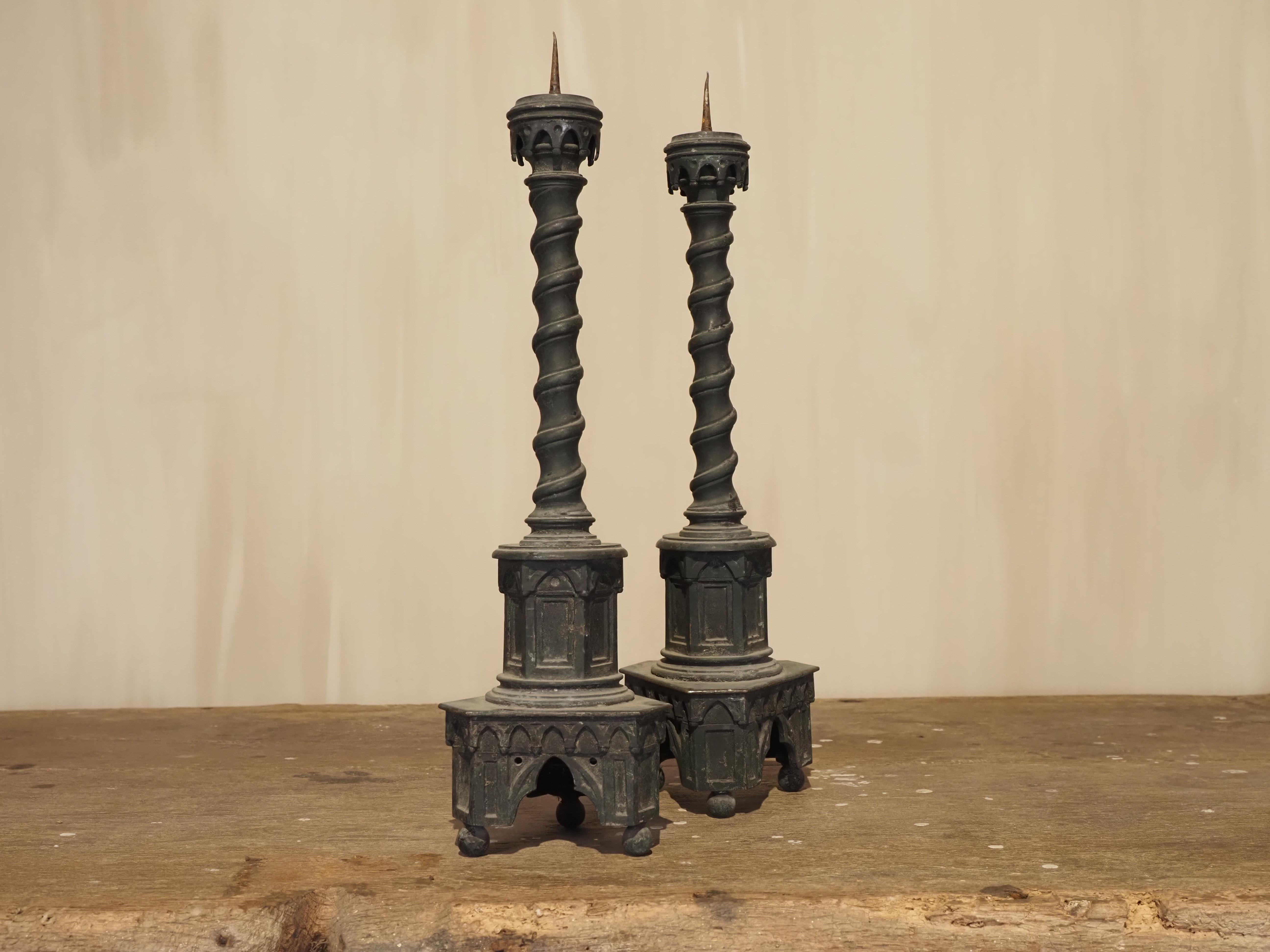 19th Century pair of Neo-Gothic candlesticks For Sale 3
