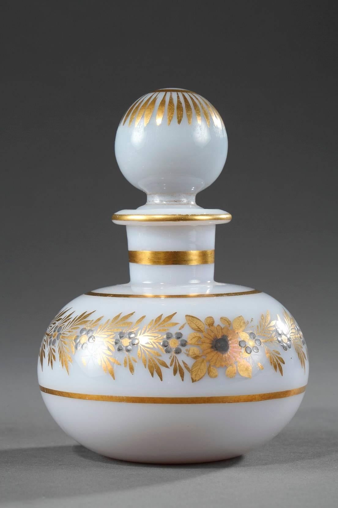 Restauration 19th Century Pair of Opaline Crystal Perfume Bottle by Jean-Baptiste Desvignes For Sale