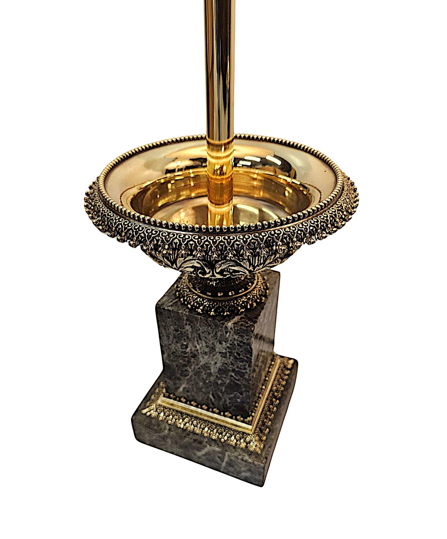 19th Century Pair of  Ormolu and Marble Tazza Urns Converted to Table Lamps im Zustand „Gut“ im Angebot in Dublin, IE