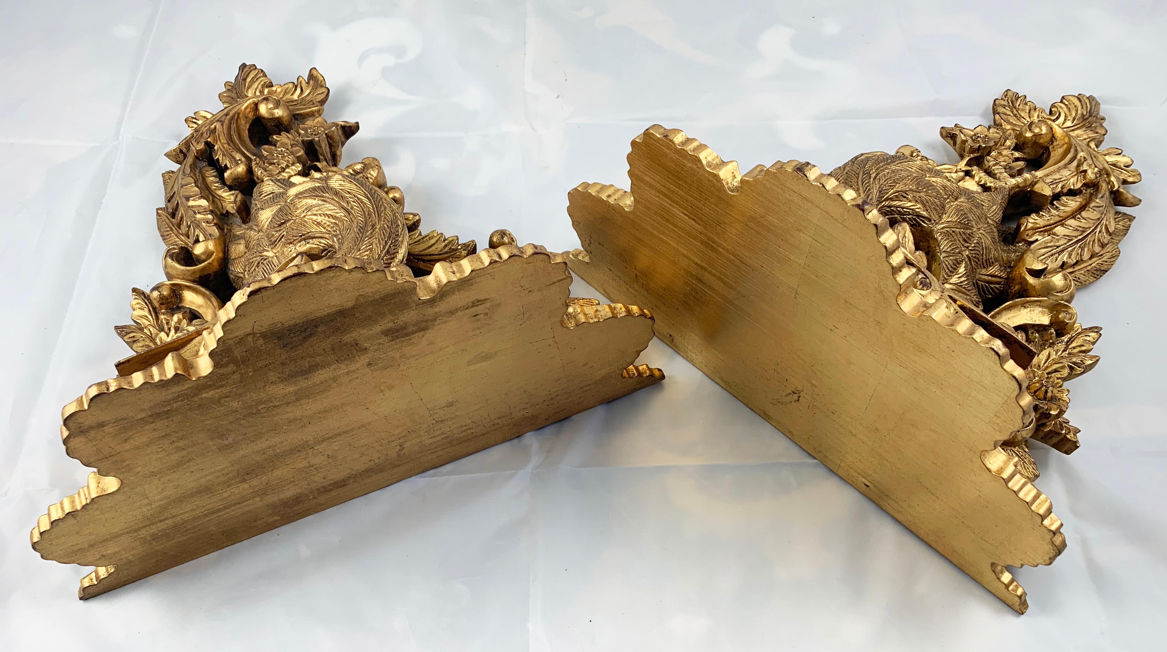 19th Century Pair of Ornate Carved Wood Gilt Wall Brackets For Sale 3