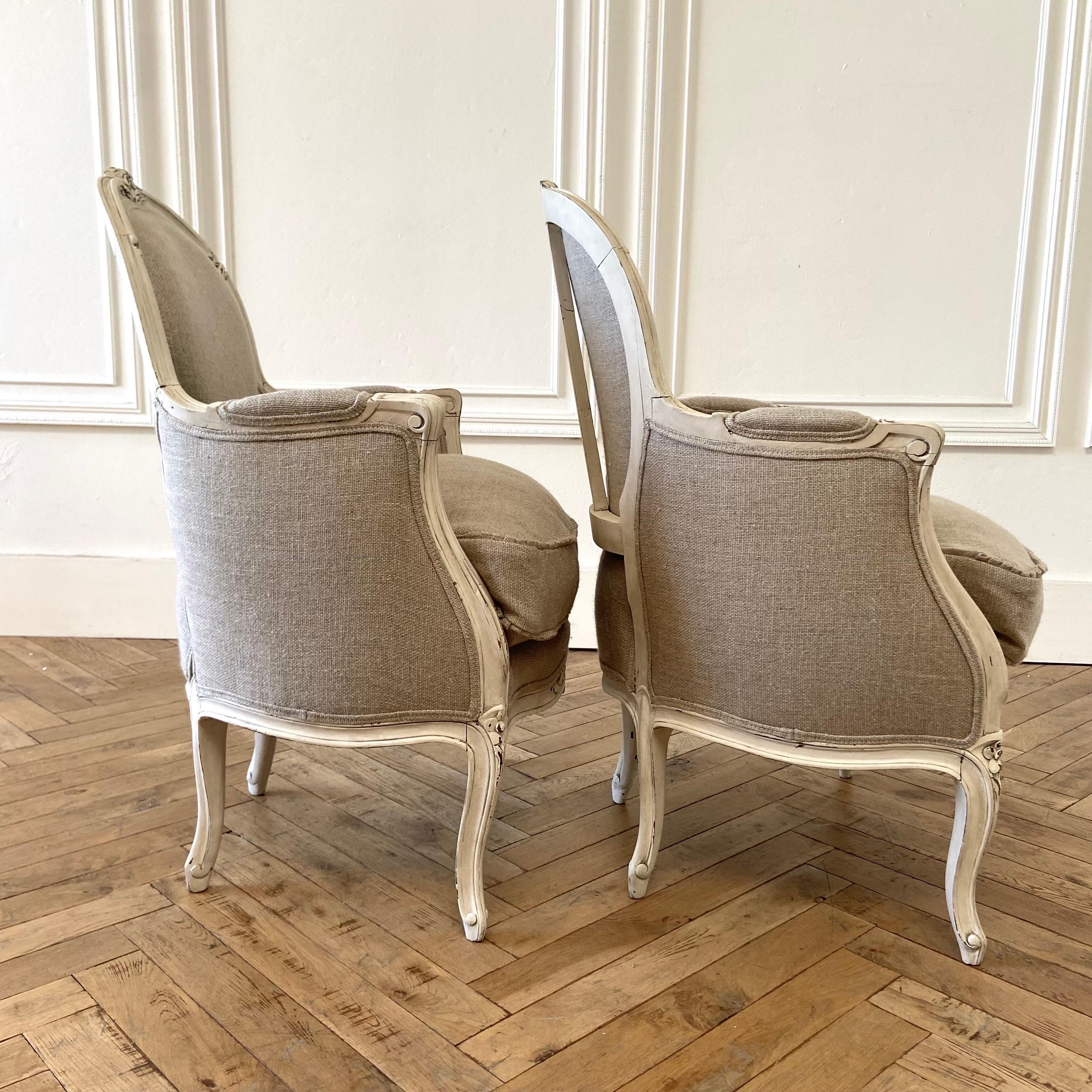 19th Century Pair of Painted and Upholstered Linen Bergere Chairs For Sale 1