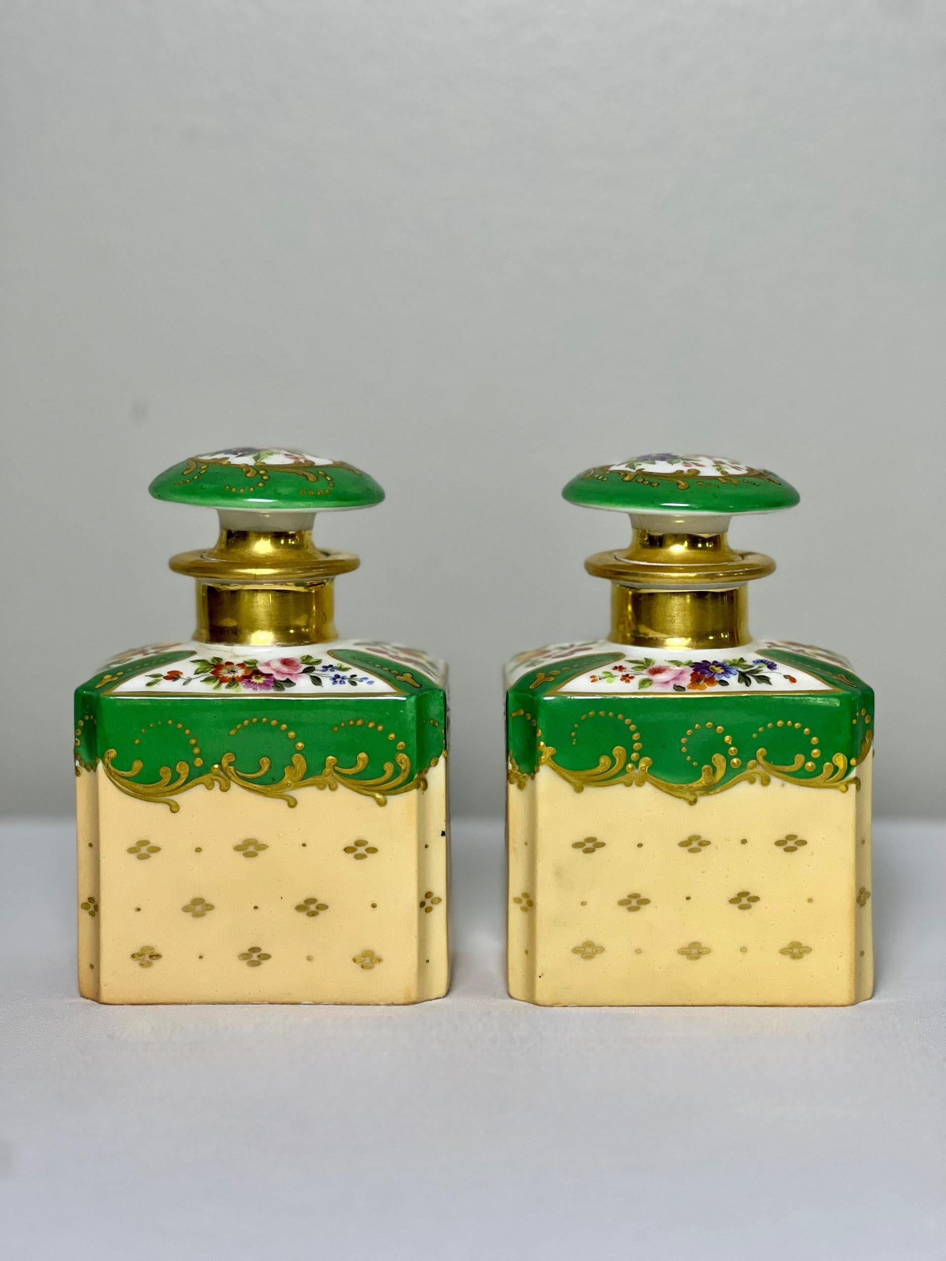 Hand-Painted 19th Century Pair of Paris Porcelain Stoppered Bottles or Flacons For Sale