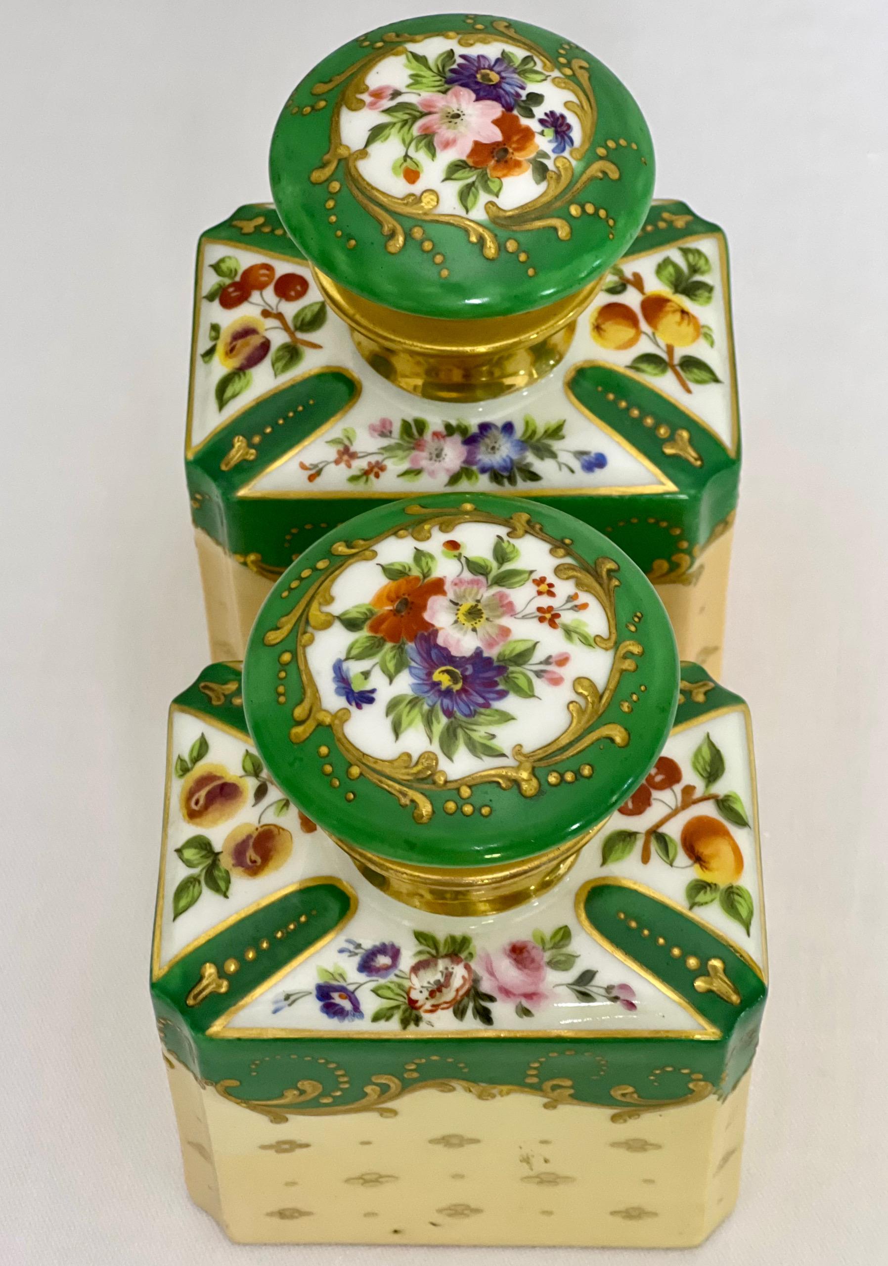 19th Century Pair of Paris Porcelain Stoppered Bottles or Flacons For Sale 1