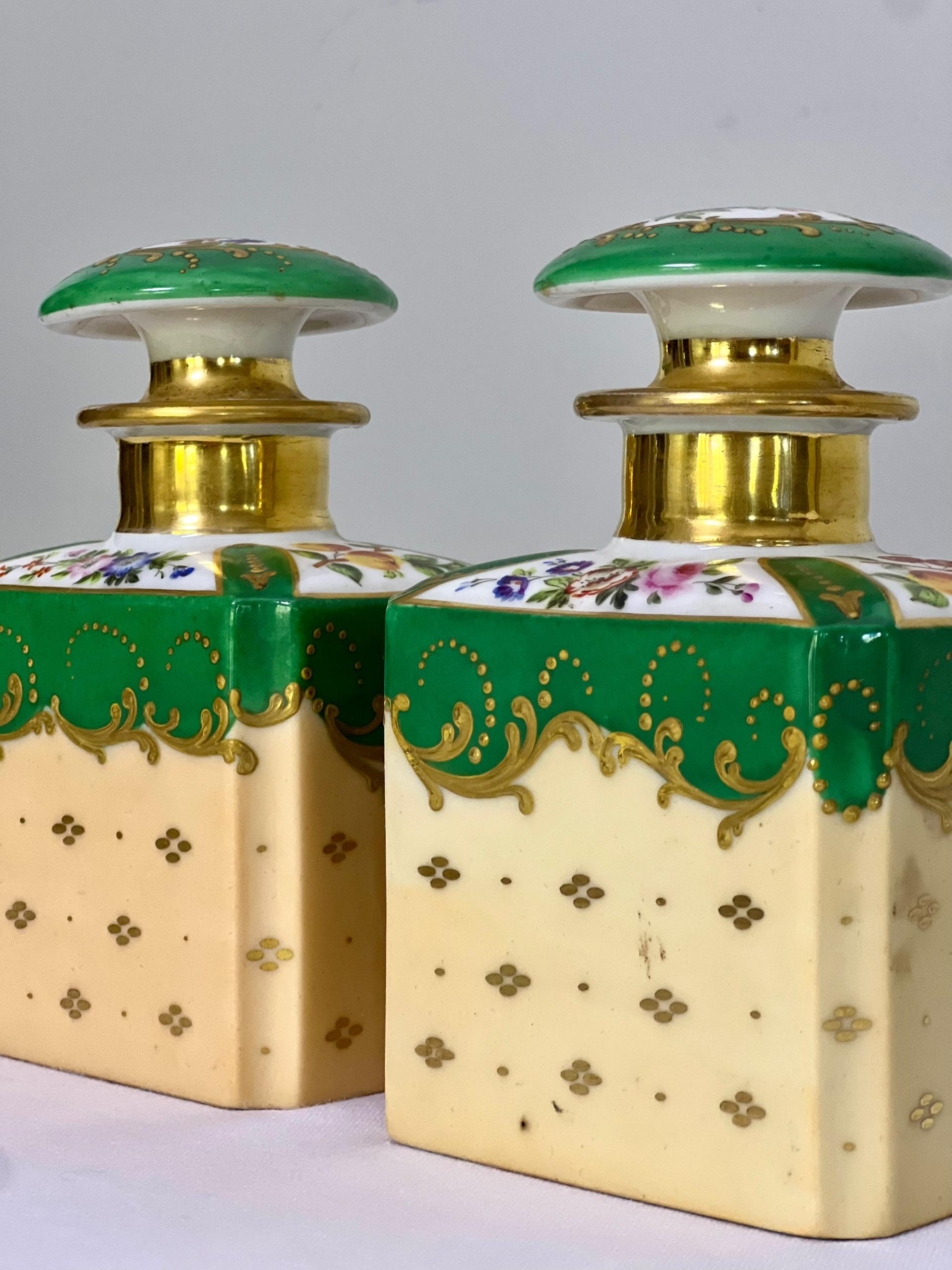 19th Century Pair of Paris Porcelain Stoppered Bottles or Flacons For Sale 2