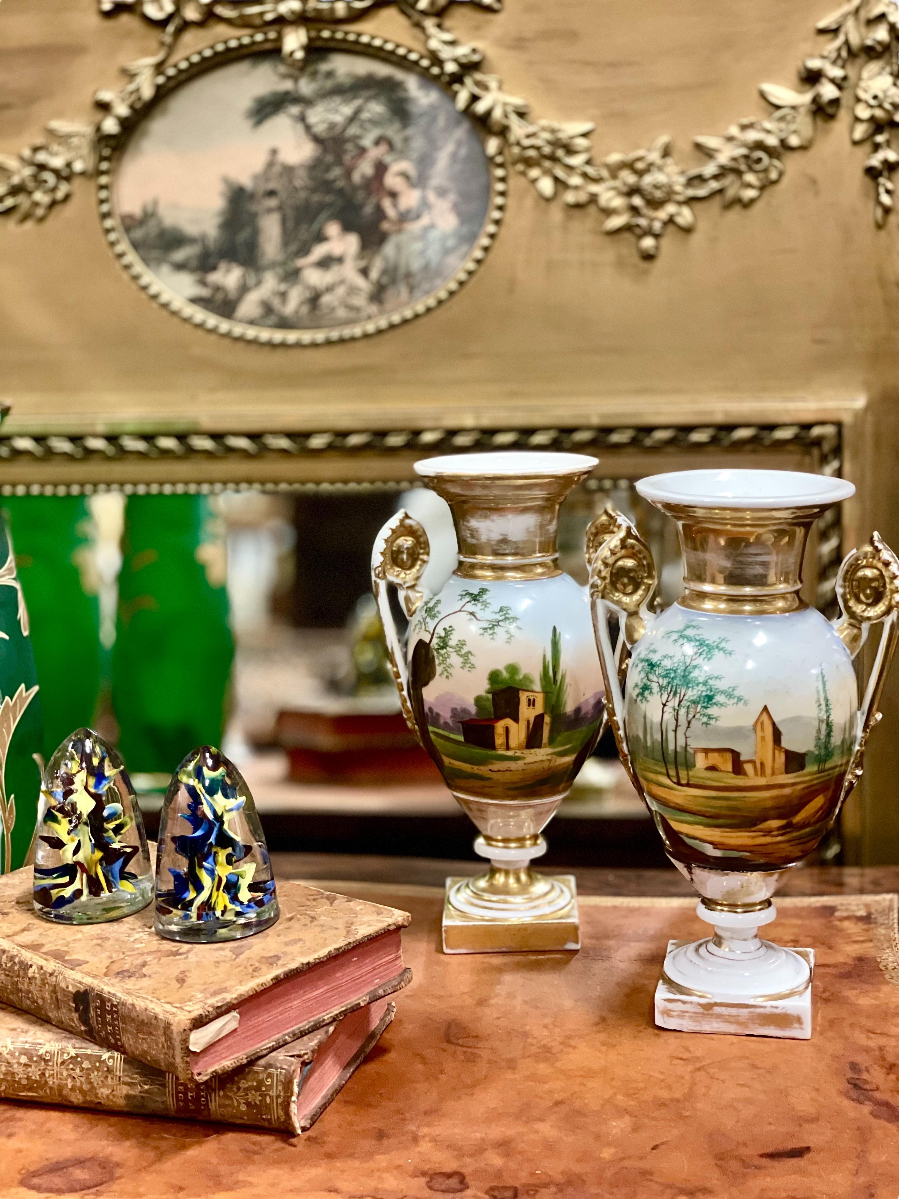 19th Century Pair of Hand-Painted Paris Porcelain Urns  For Sale 10