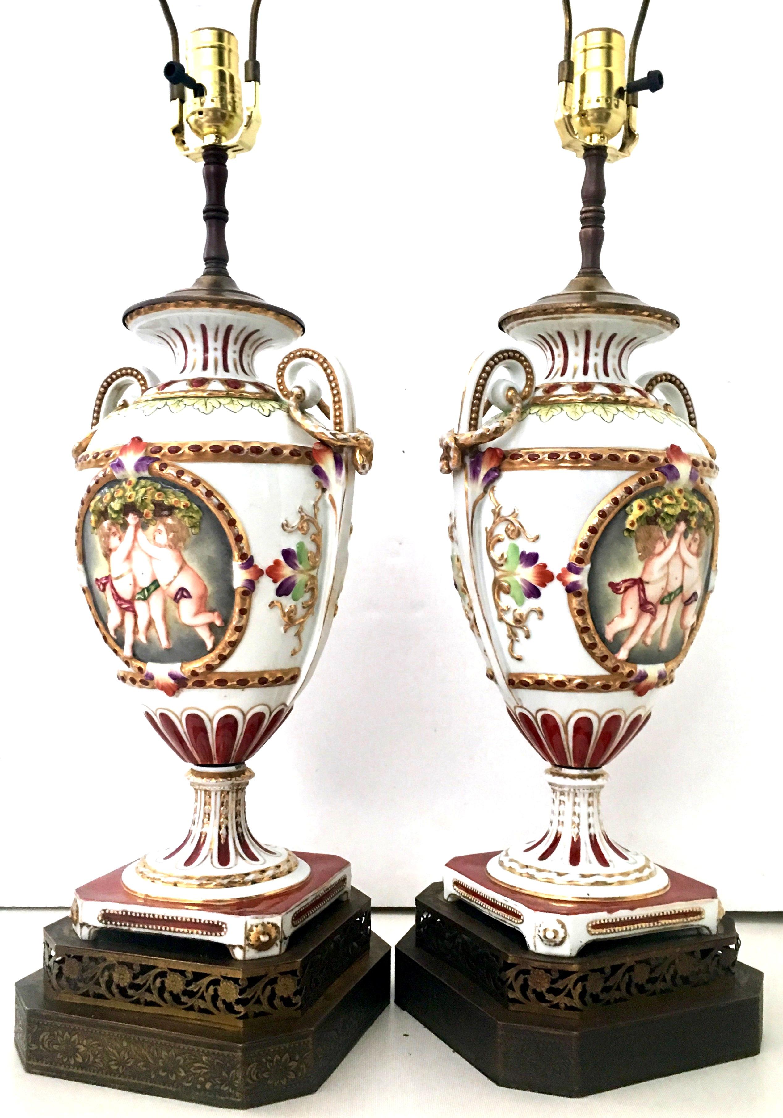 German 19th Century Pair Of Royal Vienna Style Porcelain Hand-Painted Portrait Lamps For Sale