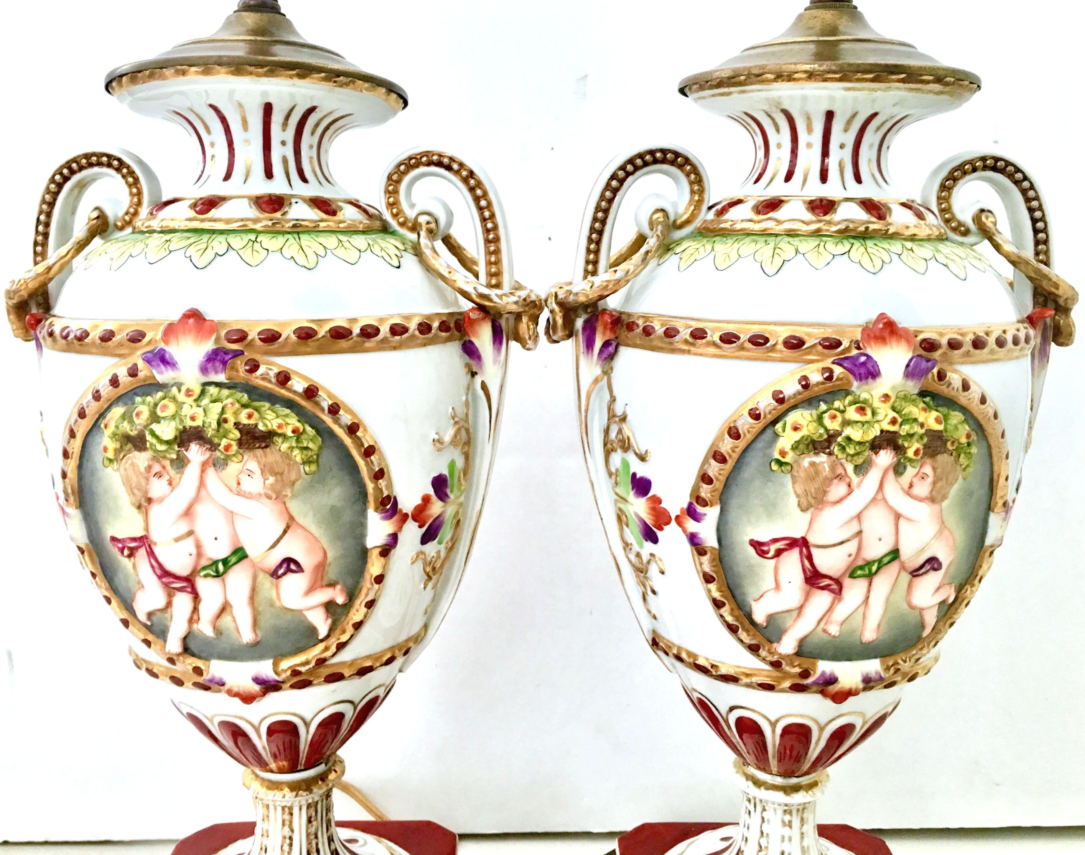 Gilt 19th Century Pair Of Royal Vienna Style Porcelain Hand-Painted Portrait Lamps For Sale