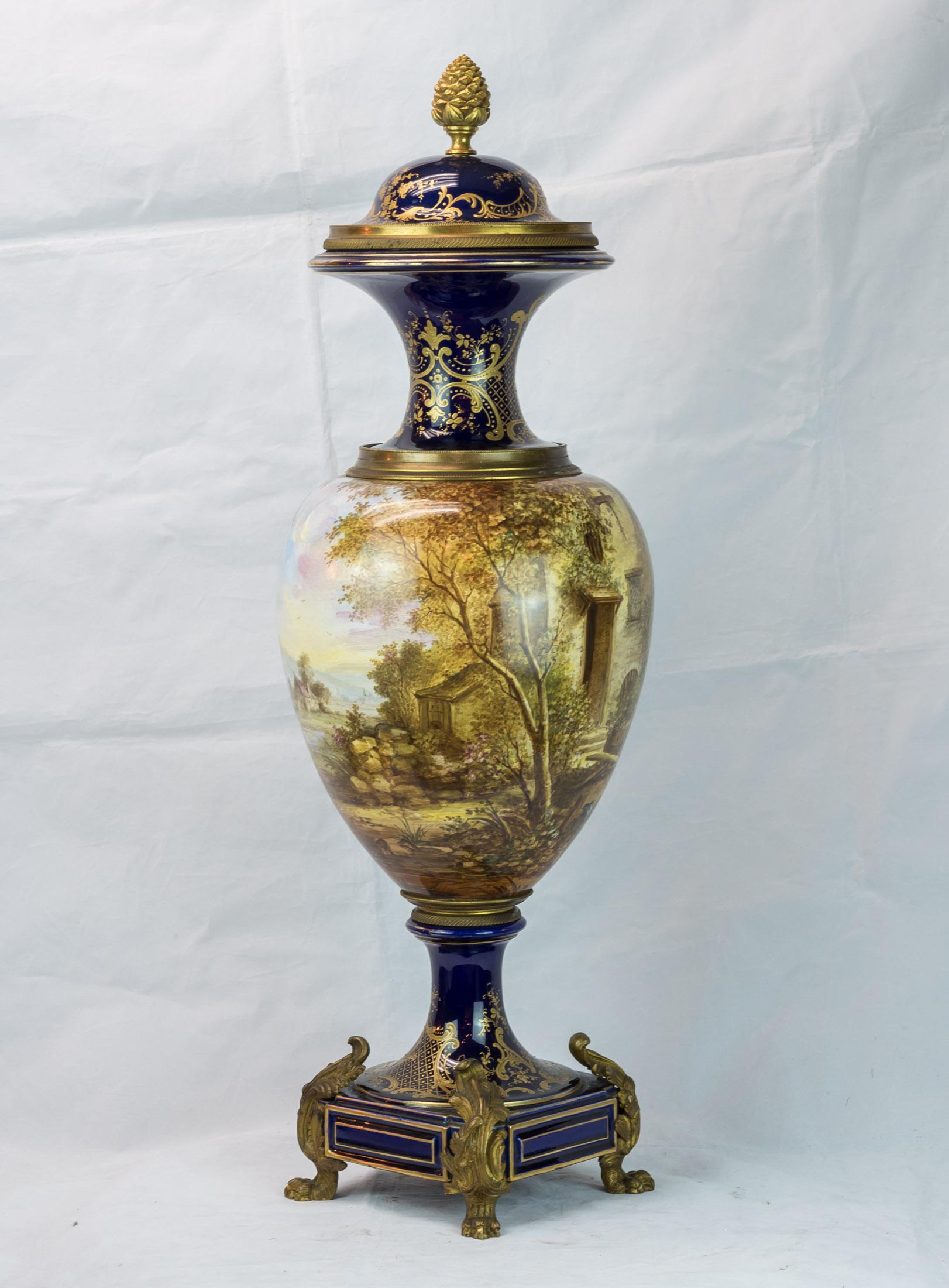 19th Century Pair of Sèvres Style Ormolu-Mounted Cobalt Blue Porcelain Vases For Sale 8