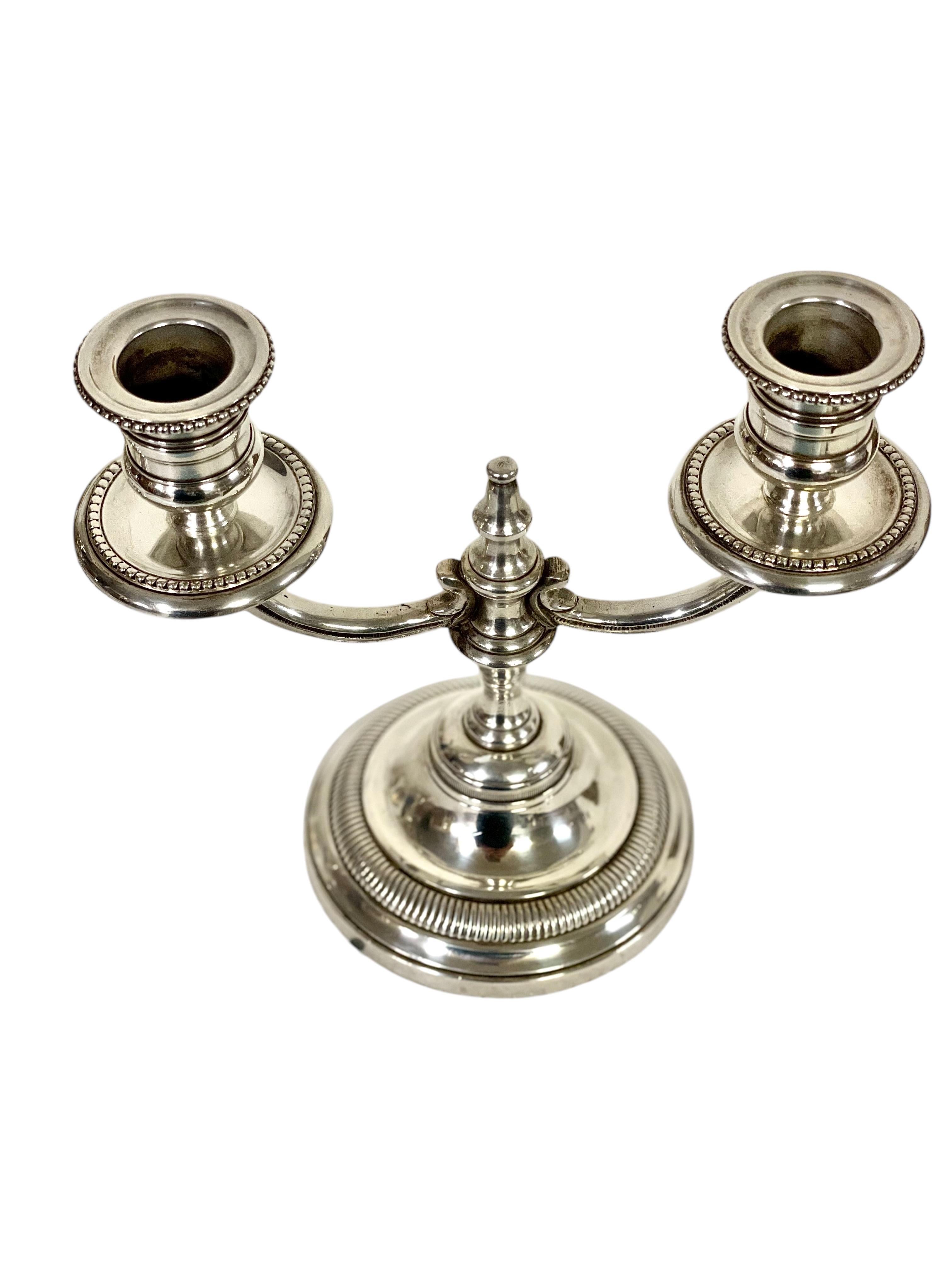 Coppia di candelabri in bronzo placcato argento del XIX secolo in vendita 1
