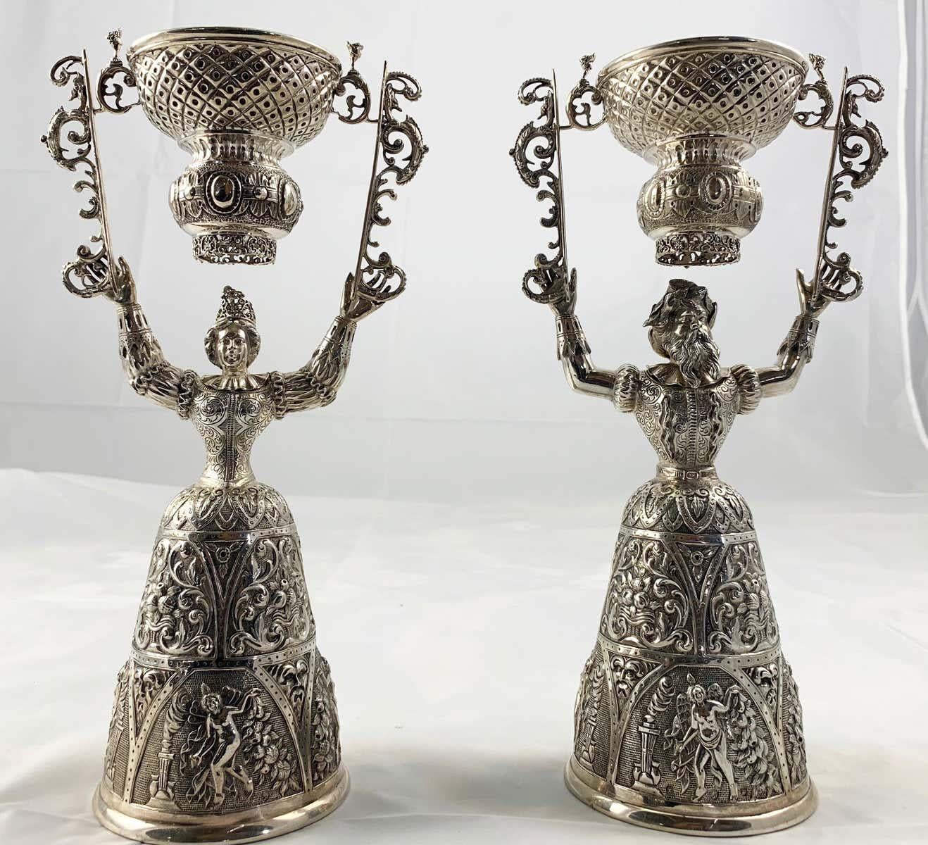19th Century Pair of Silver Wager Cups For Sale 1
