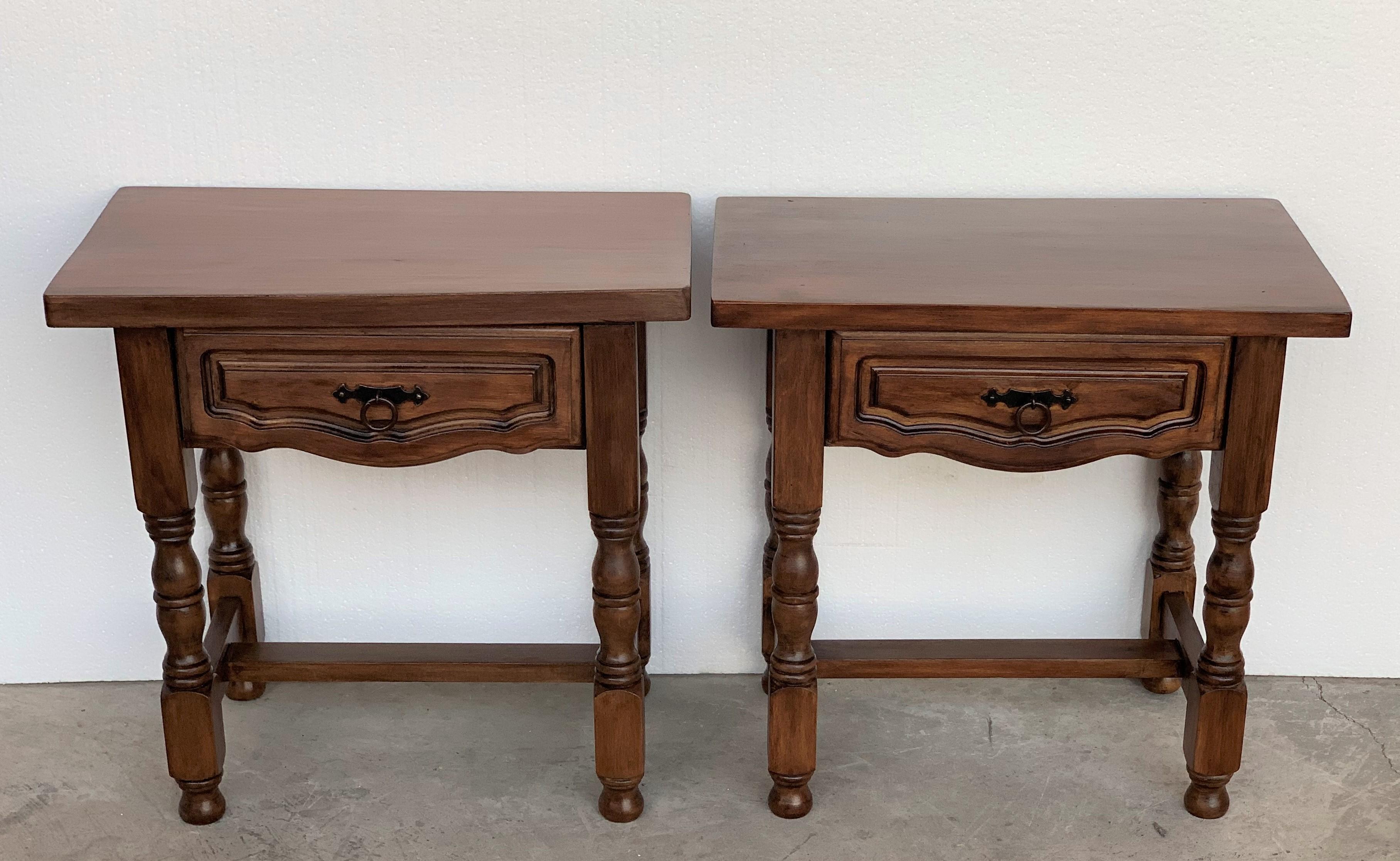 Baroque 19th Century Pair of Spanish Nightstands, Side Tables with Carved Drawer
