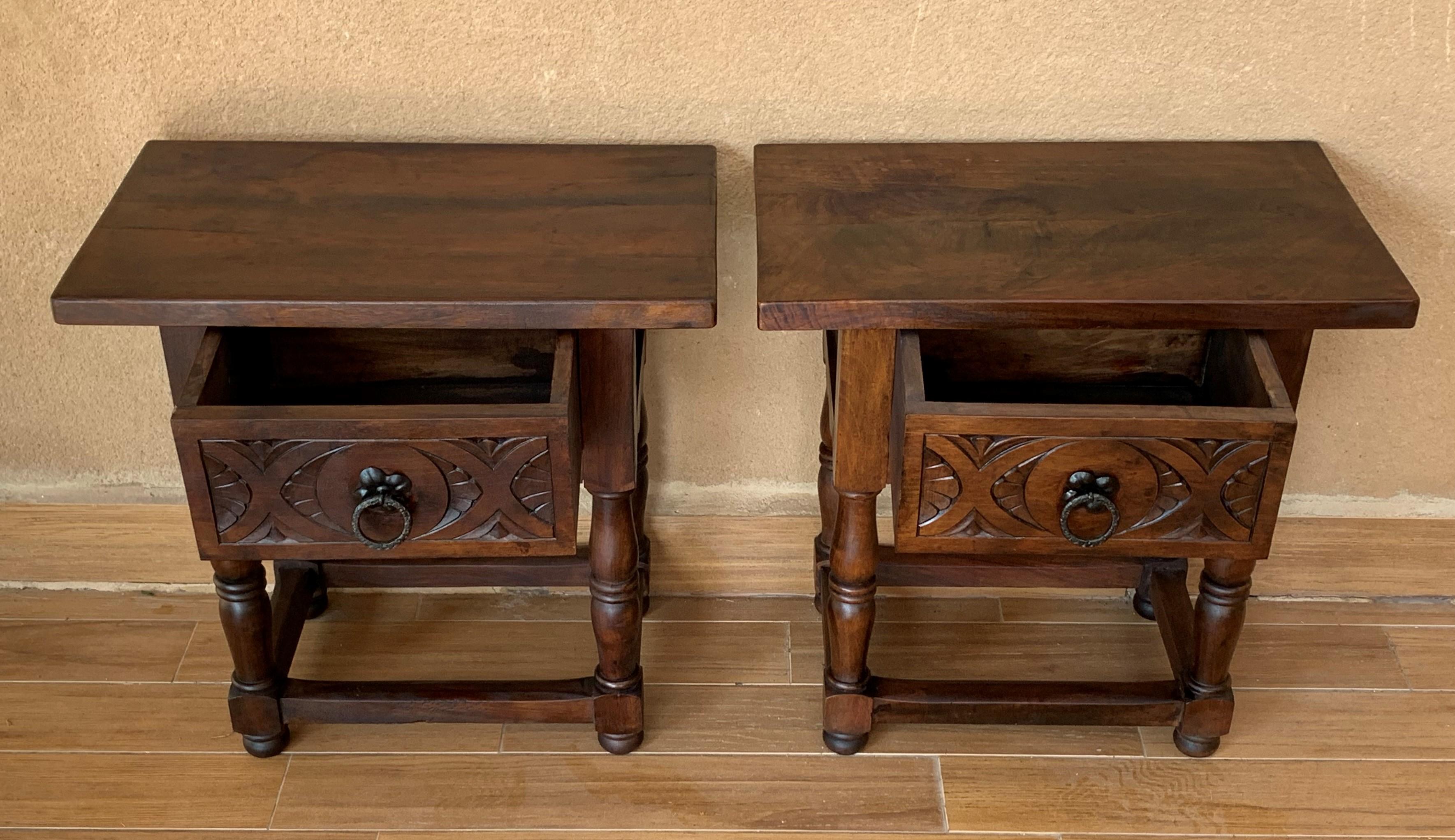 19th Century Pair of Spanish Nightstands with Carved Drawer and Iron Hardware In Good Condition In Miami, FL