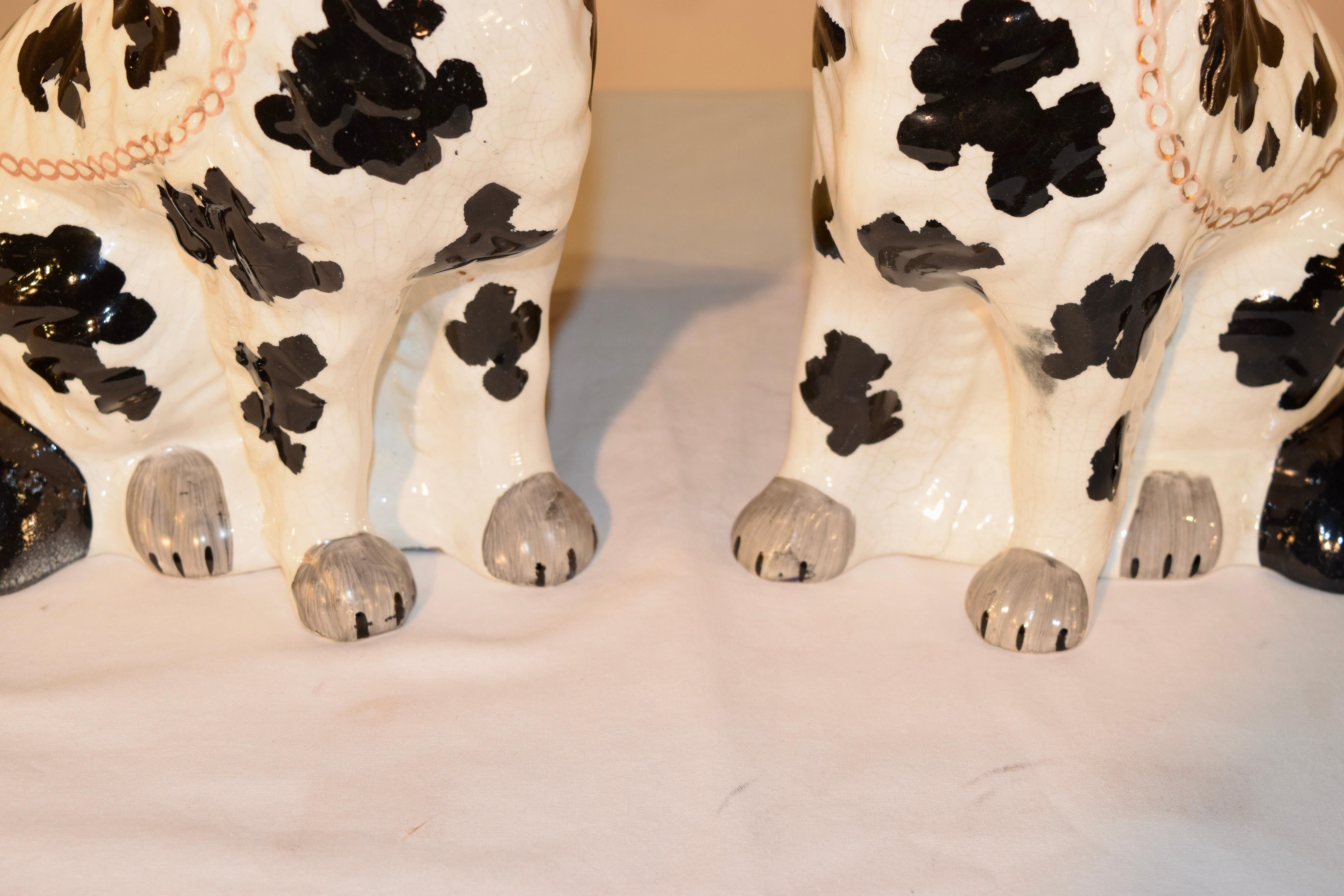19th Century Pair of Staffordshire Disraeli Spaniels In Good Condition In High Point, NC