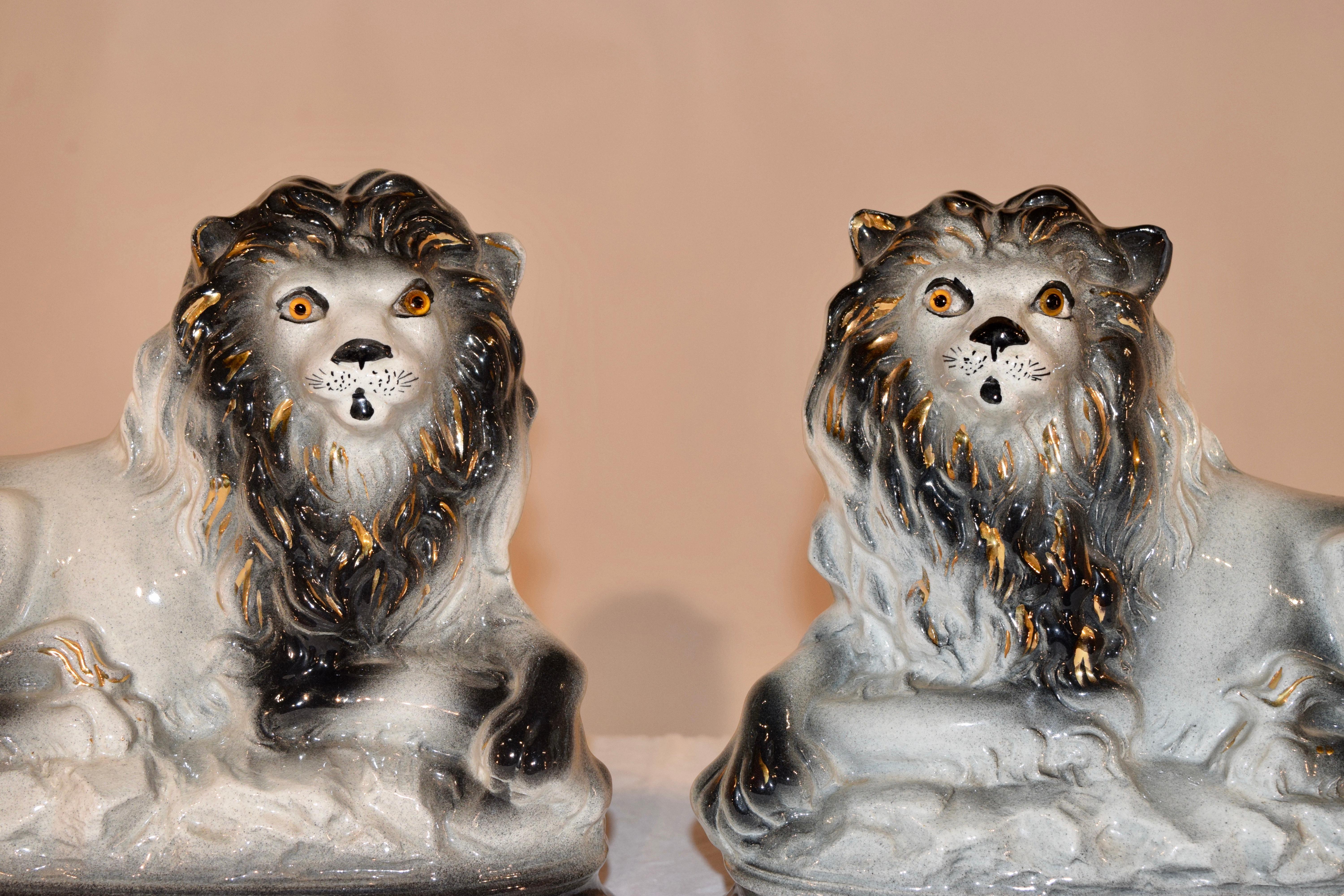 Victorian 19th Century Pair of Staffordshire Lions