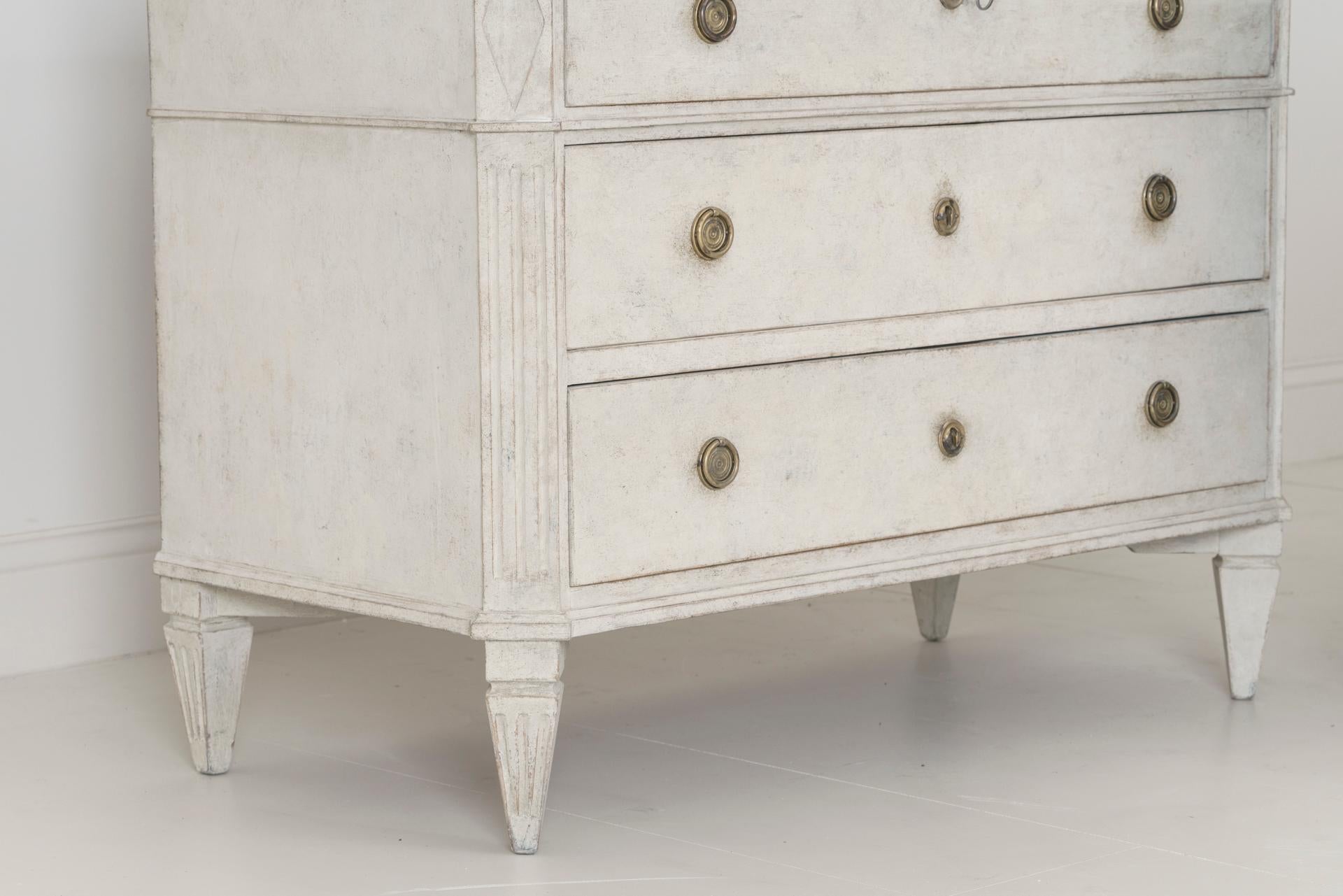 19th Century Pair of Swedish Gustavian Bedside Commodes 3