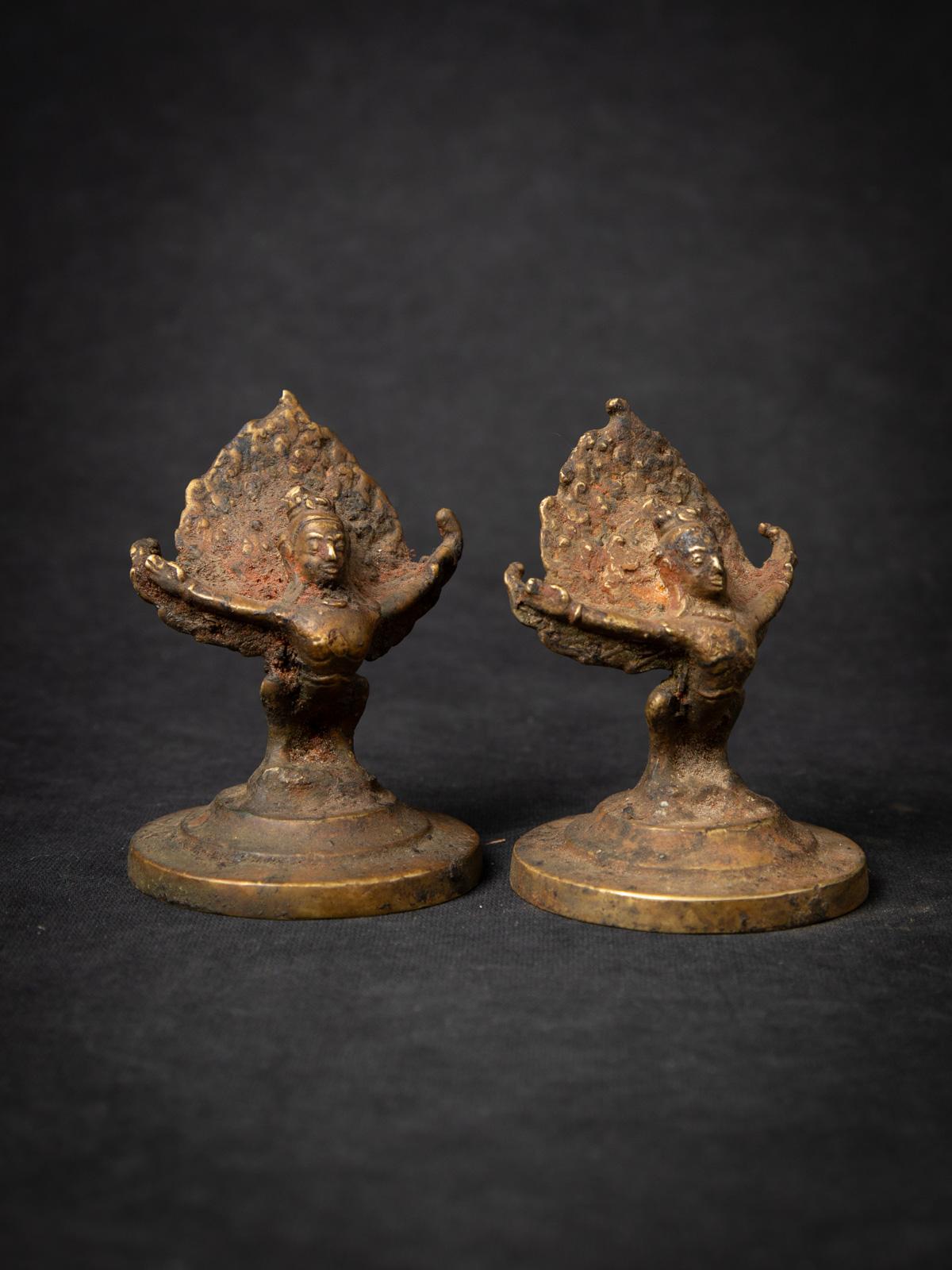 Paire de deux statues de Garuda népalaises en bronze ancien du 19ème siècle Bon état - En vente à DEVENTER, NL