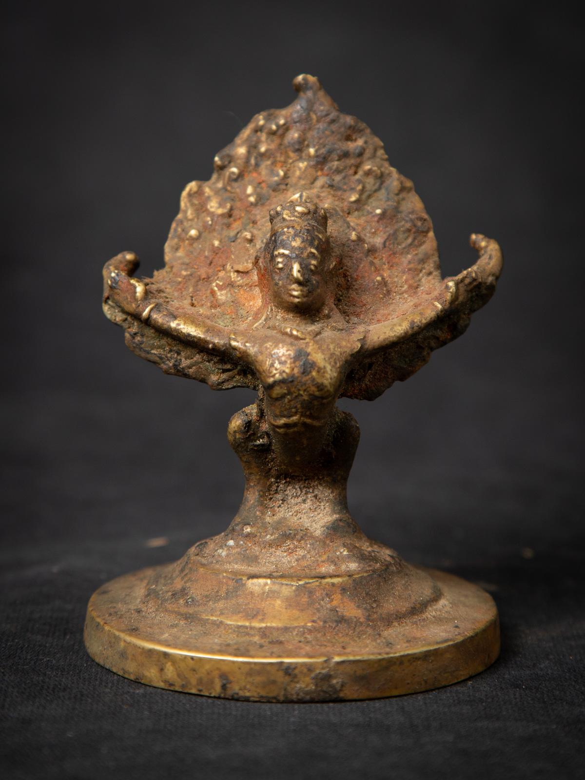 Bronze Paire de deux statues de Garuda népalaises en bronze ancien du 19ème siècle en vente