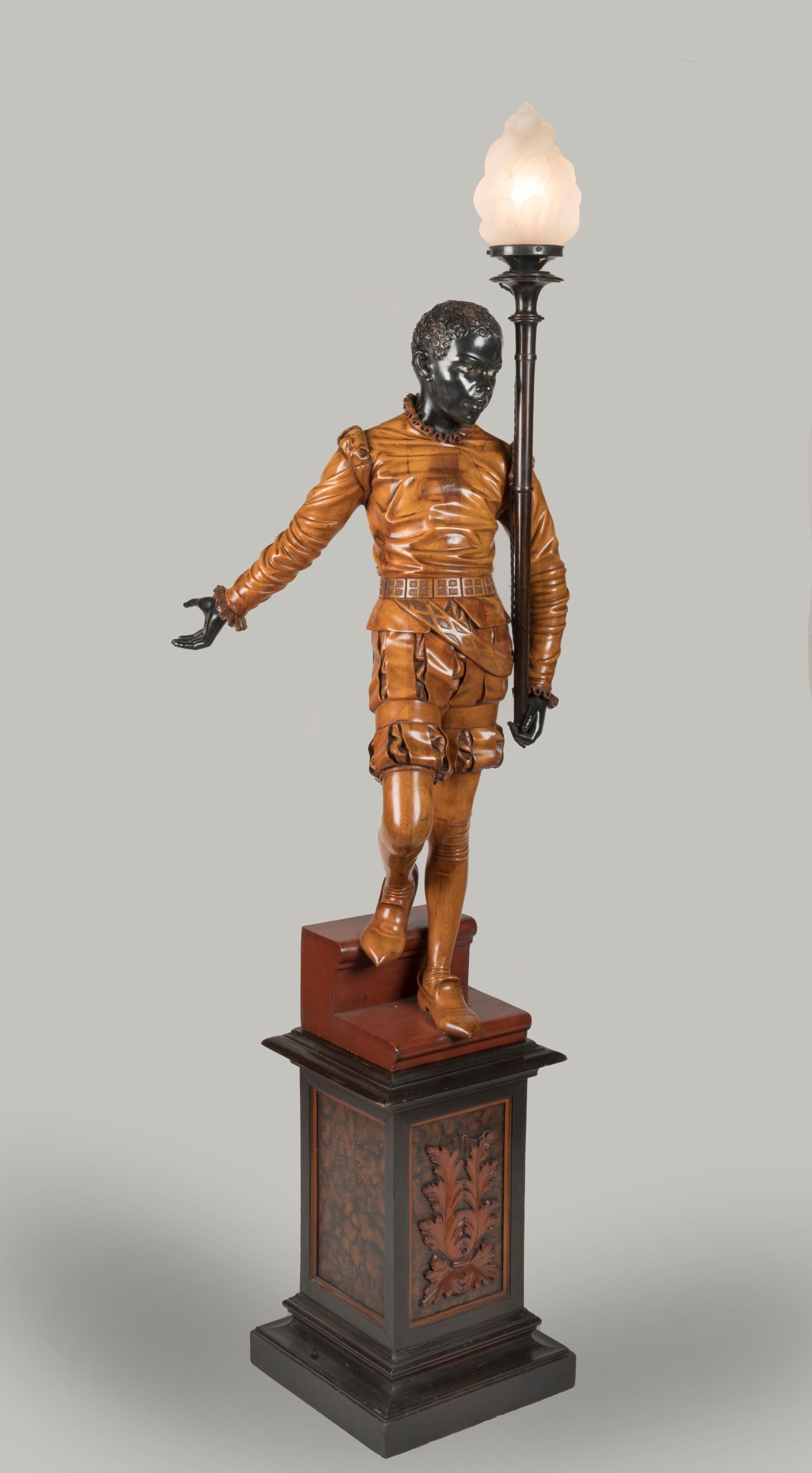 19th Century Pair of Venetian Carved Figural Floor Lights attributed to Besarel For Sale 5