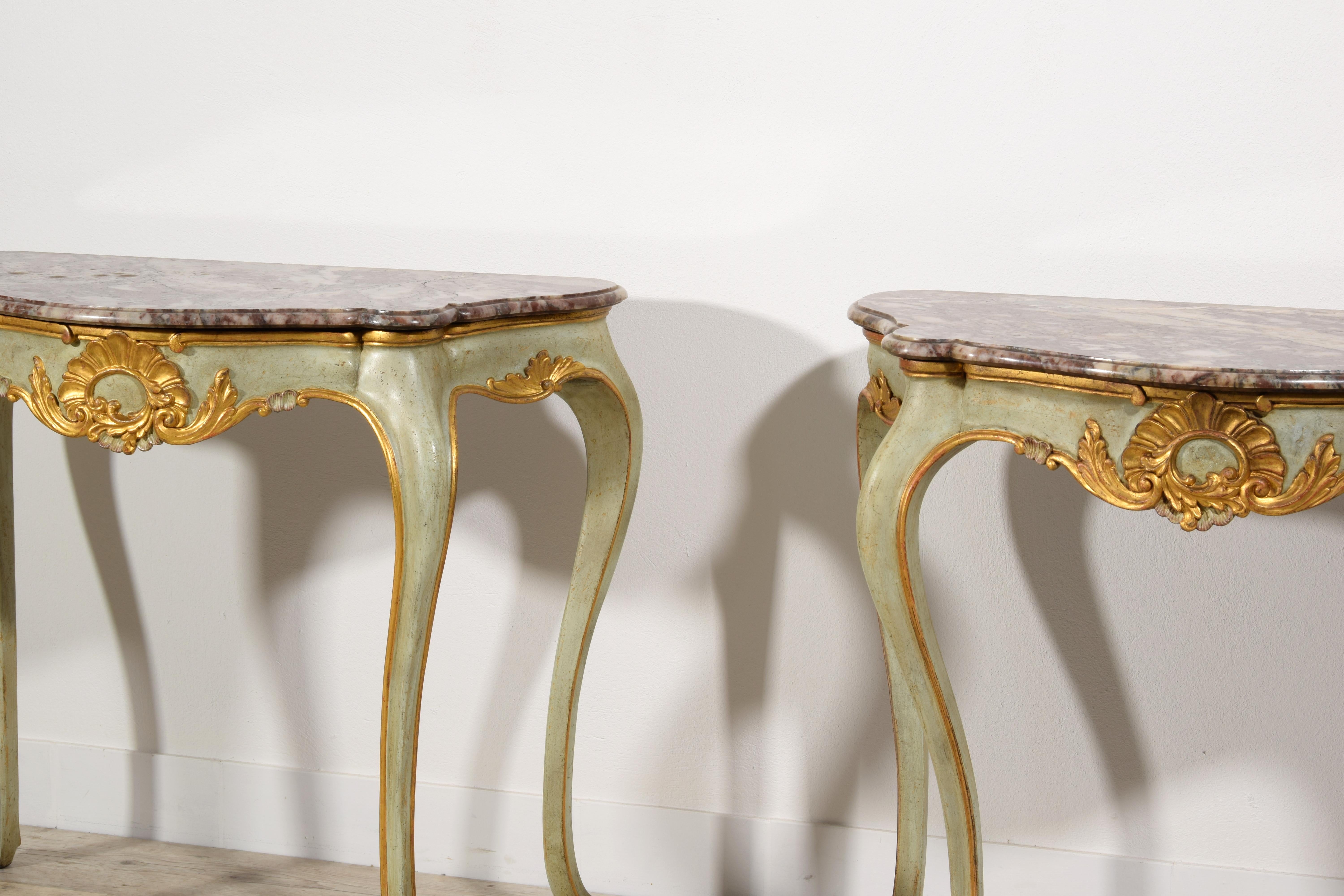 19th Century, Pair of Venetian Louis XV style Lacquered Woos Consoles For Sale 12