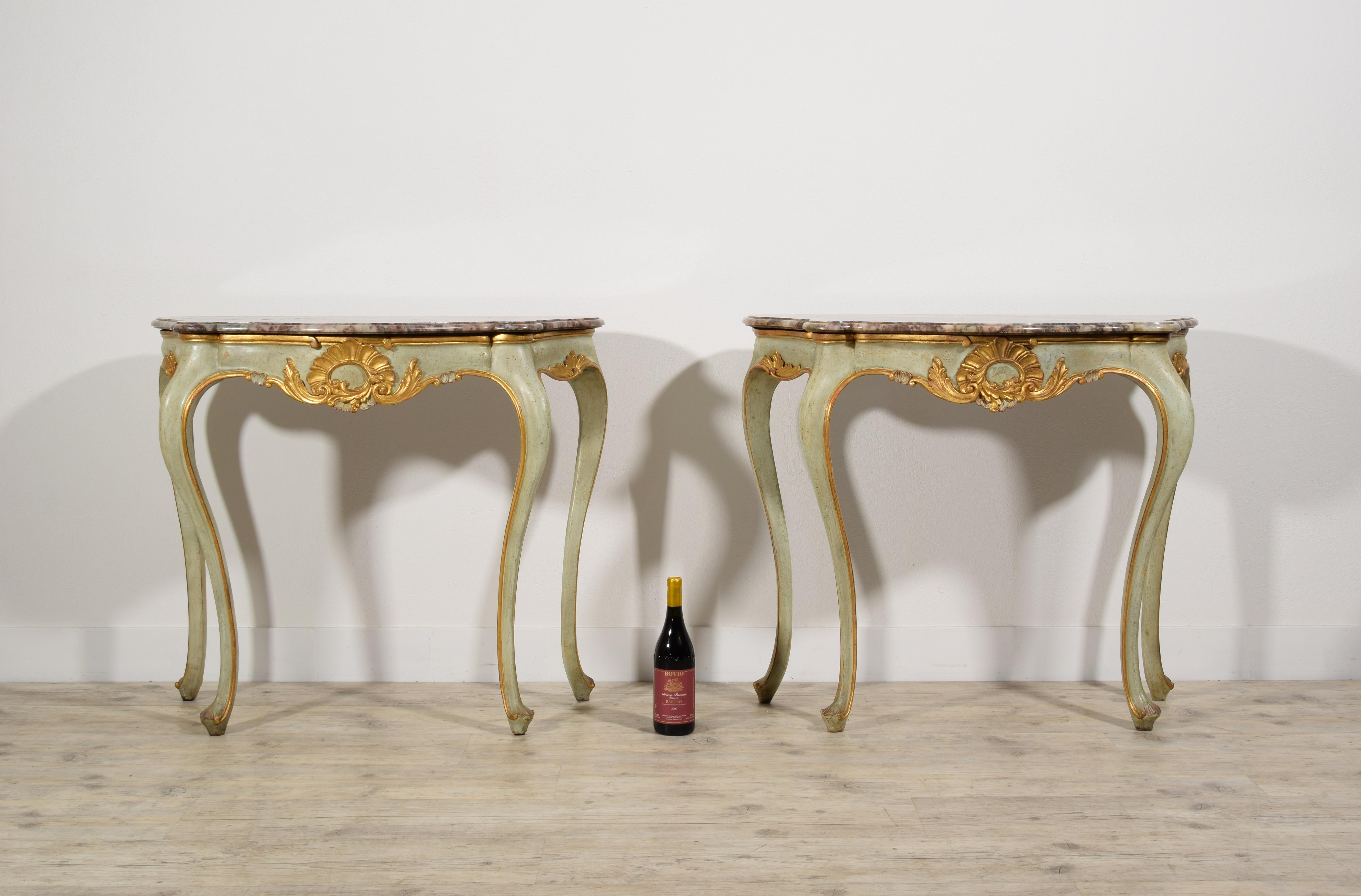 19th Century, Pair of Venetian Louis XV style Lacquered Woos Consoles For Sale 1