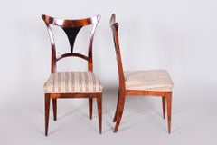 19th Century Pair of Walnut Austrian Biedermeier Chairs, Wien, Period 1810-1819