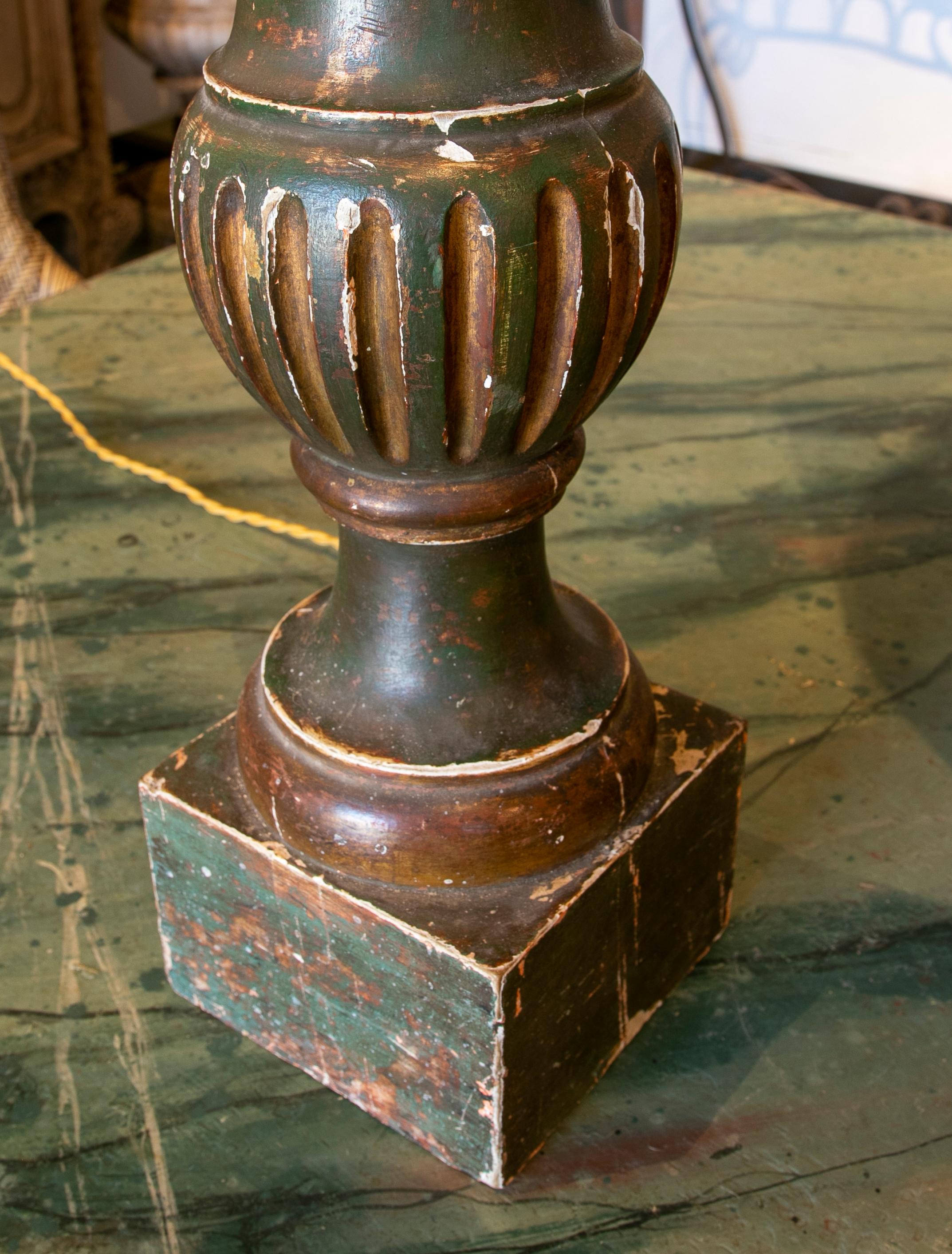19th Century, Pair of Wooden Baluster Lamps Polychromed in Green For Sale 9